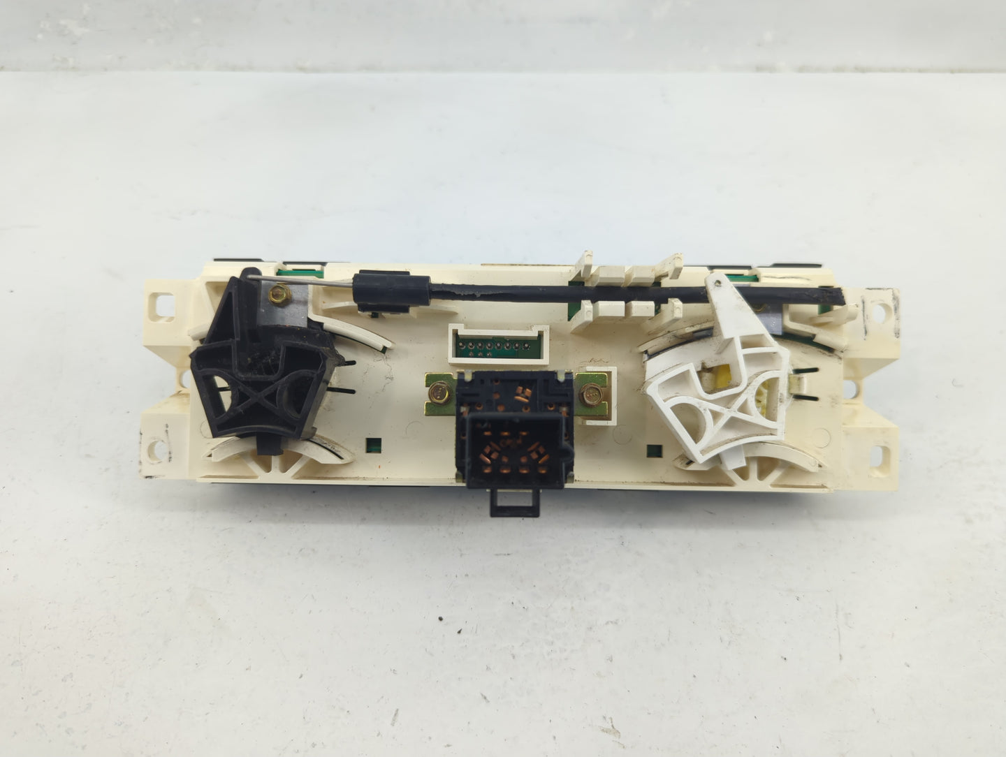 2004-2012 Chevrolet Colorado Climate Control Module Temperature AC/Heater Replacement Fits OEM Used Auto Parts - Oemusedauto
