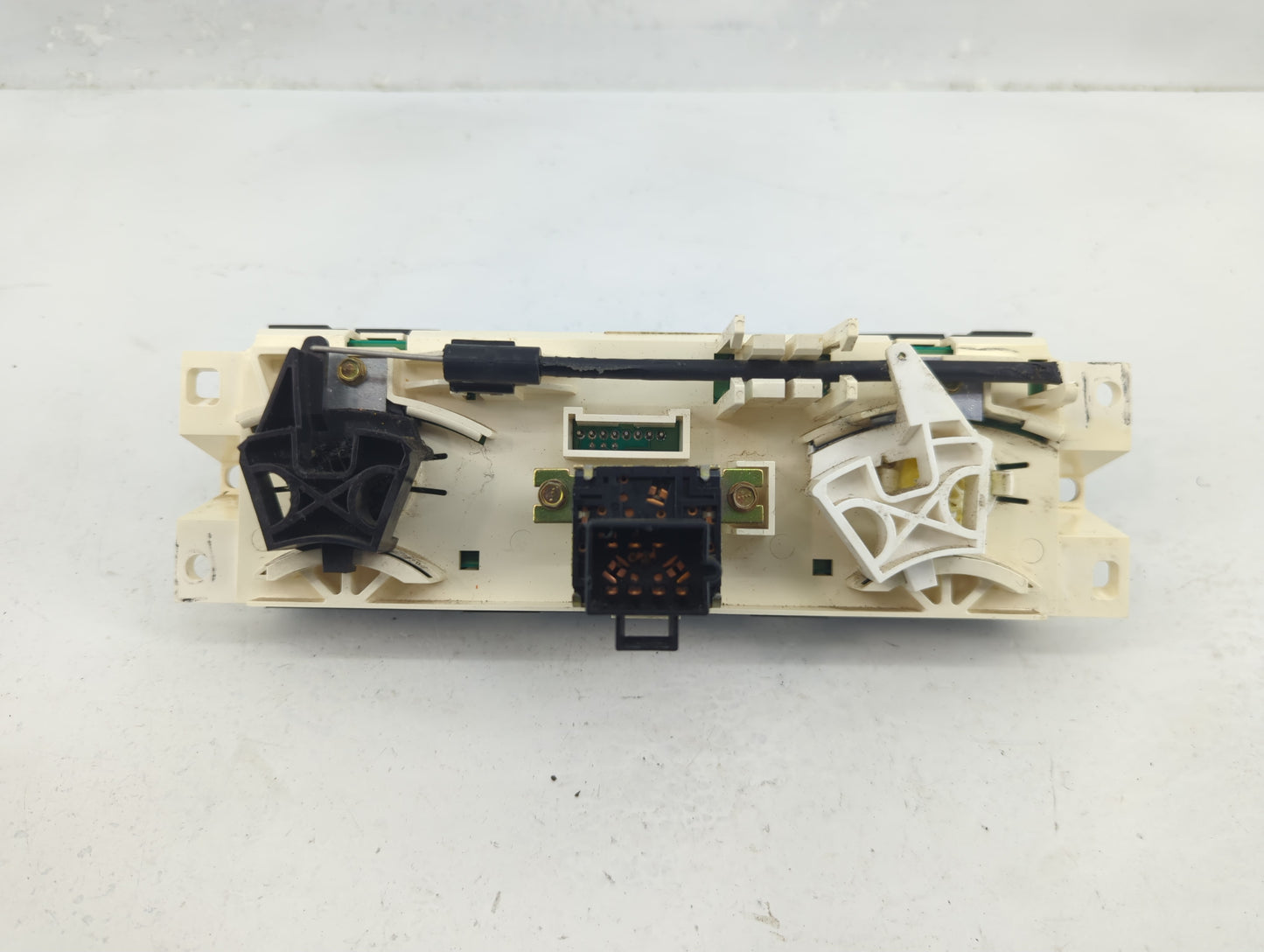 2004-2012 Chevrolet Colorado Climate Control Module Temperature AC/Heater Replacement Fits OEM Used Auto Parts - Oemusedauto