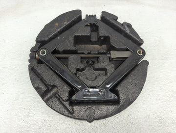 2014 Chevrolet Cruze Spare Scissor Car Jack - Oemusedautoparts1.com
