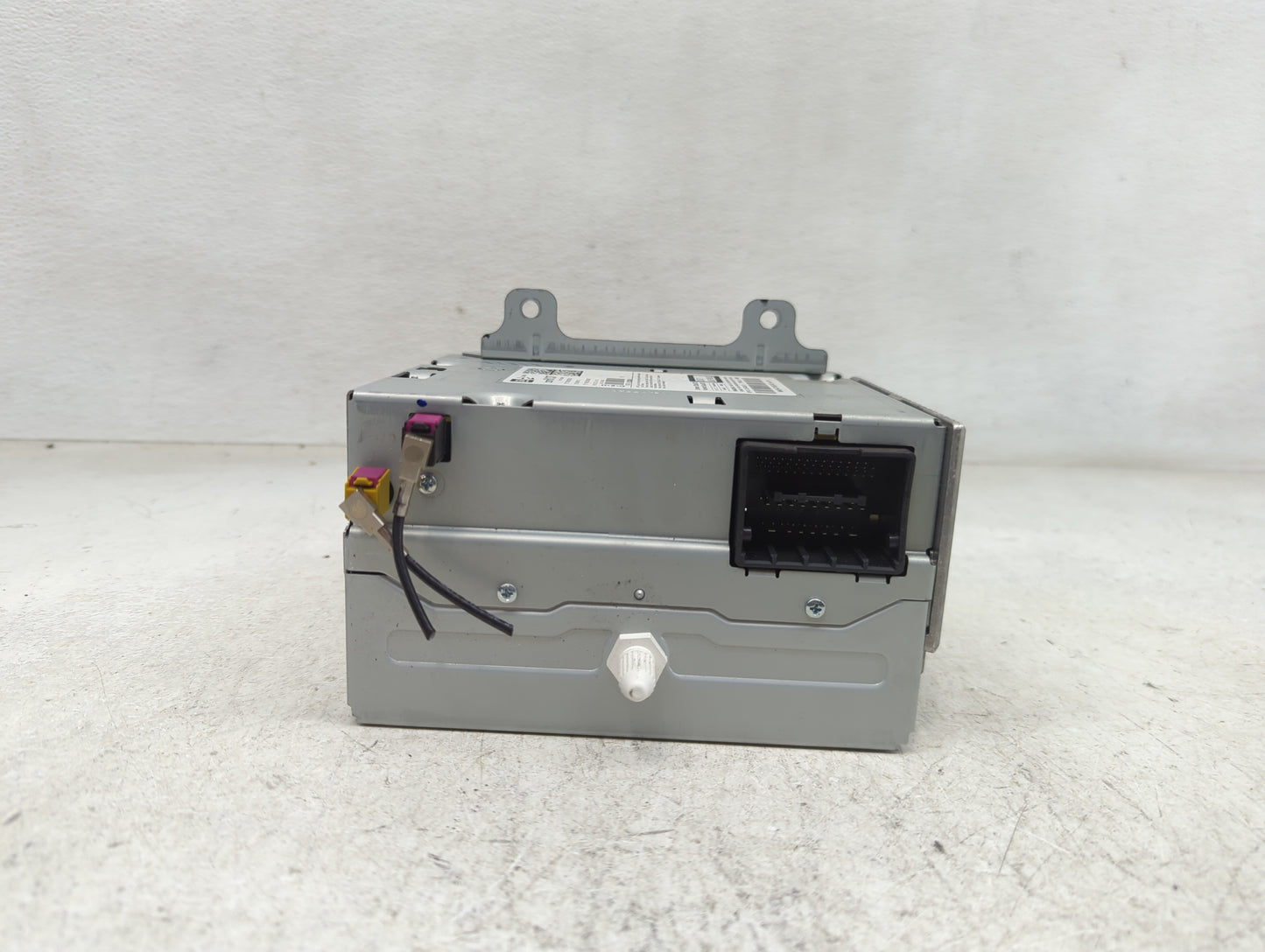 2013-2016 Chevrolet Cruze Radio AM FM Cd Player Receiver Replacement Fits Fits 2013 2014 2015 2016 OEM Used Auto Parts - Oem