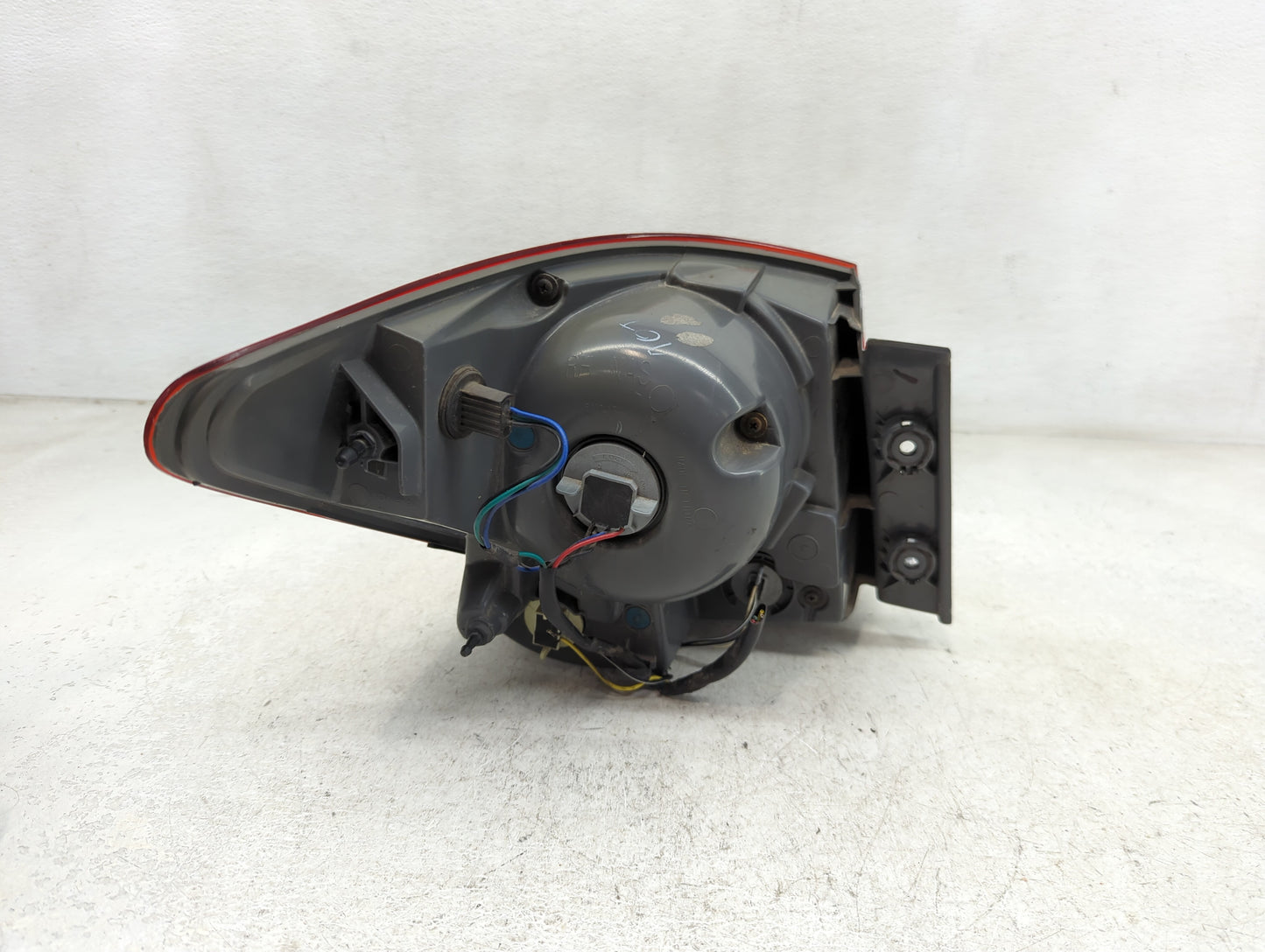 2011-2016 Chevrolet Cruze Tail Light Assembly Passenger Right OEM Fits Fits 2011 2012 2013 2014 2015 2016 OEM Used Auto Part
