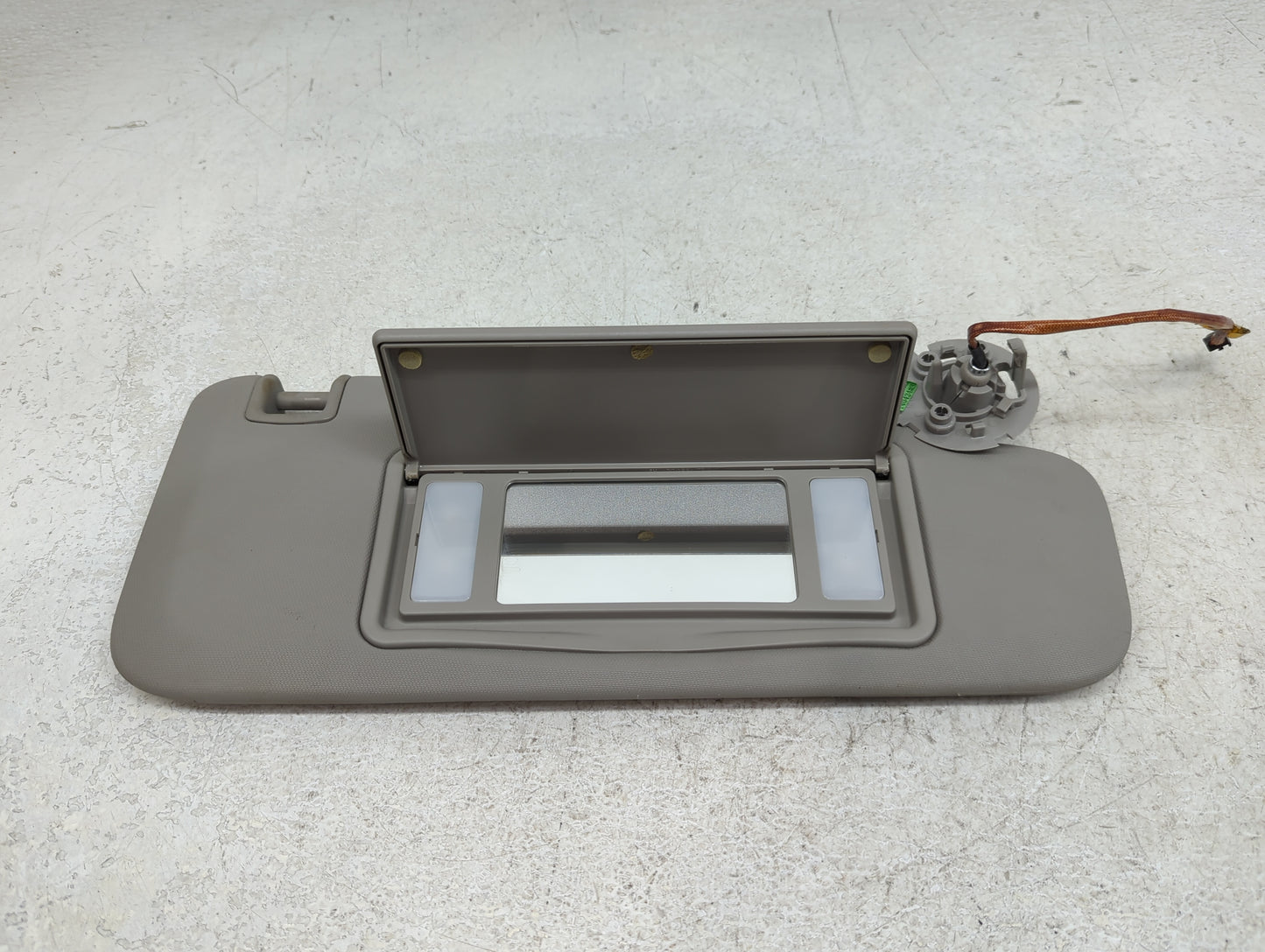 2011-2016 Chevrolet Cruze Sun Visor Shade Replacement Passenger Right Mirror Fits Fits 2011 2012 2013 2014 2015 2016 OEM Use