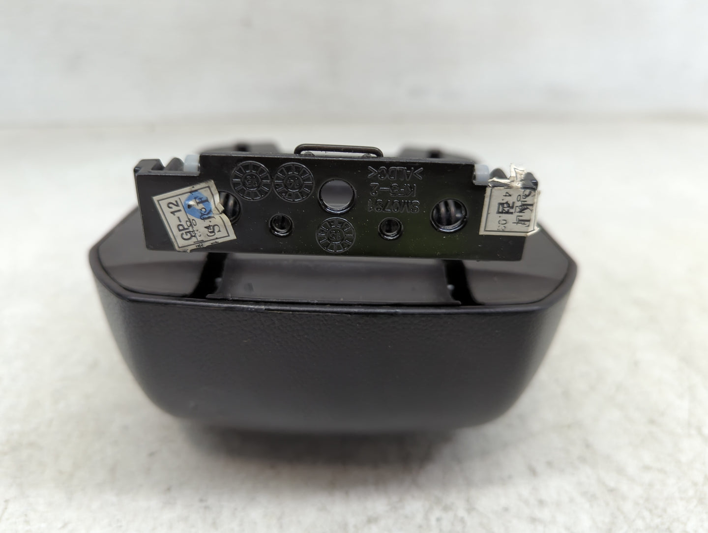 2013-2016 Chevrolet Cruze Center Console Armrest Cover Lid Fits Fits 2013 2014 2015 2016 OEM Used Auto Parts - Oemusedautopa