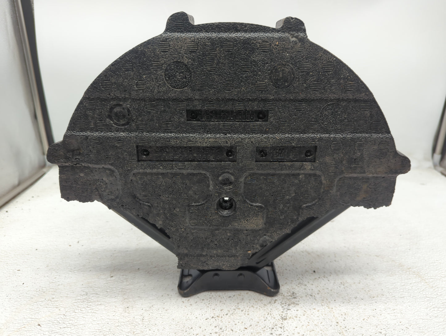 2018 Chevrolet Cruze Spare Scissor Car Jack - Oemusedautoparts1.com
