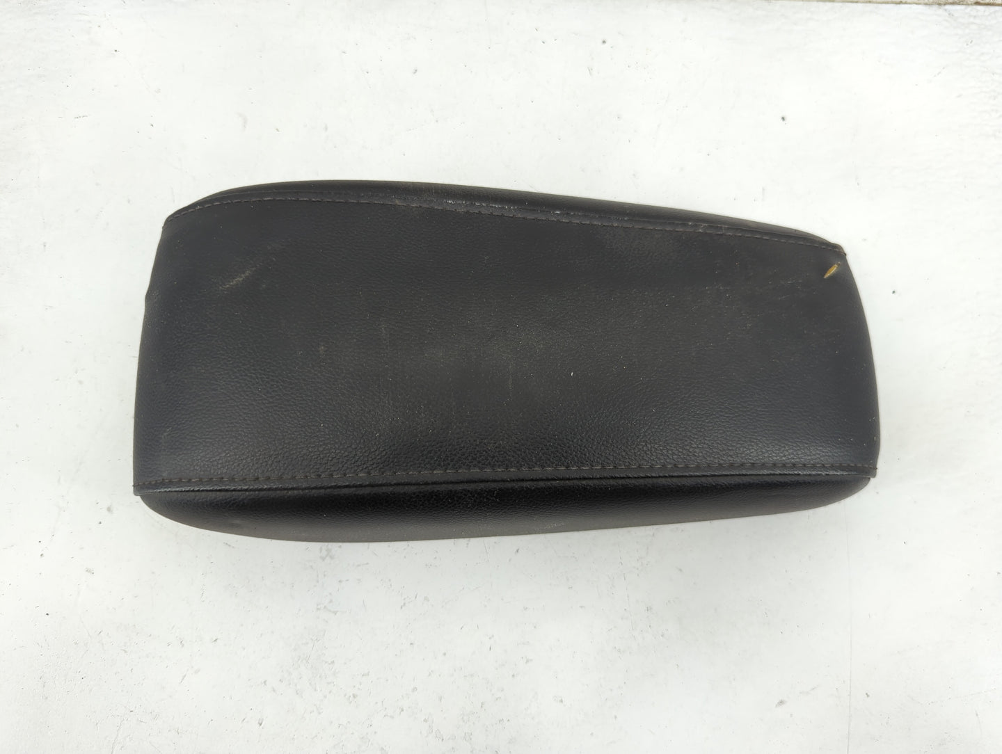 2016 Chevrolet Cruze Center Console Armrest Cover Lid Fits OEM Used Auto Parts - Oemusedautoparts1.com
