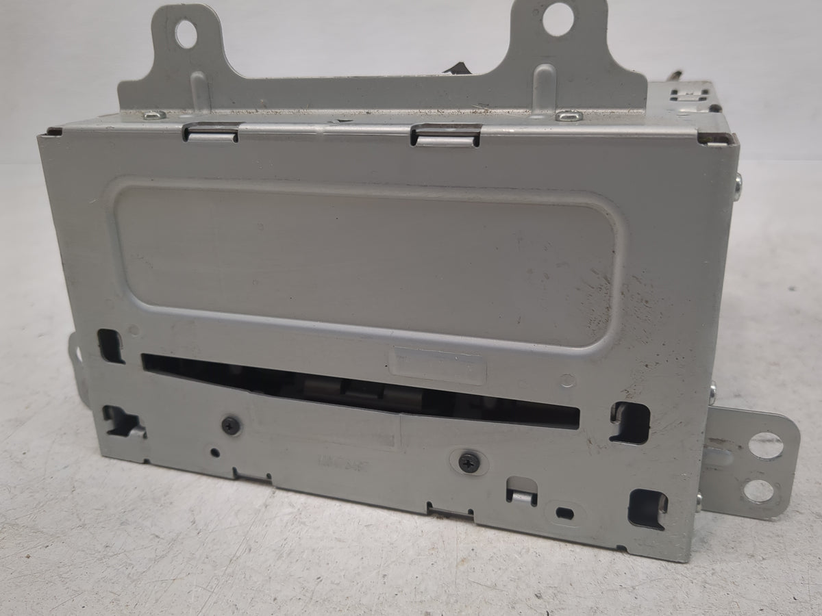 2013-2016 Chevrolet Cruze Radio AM FM Cd Player Receiver Replacement Fits Fits 2013 2014 2015 2016 OEM Used Auto Parts - Oem