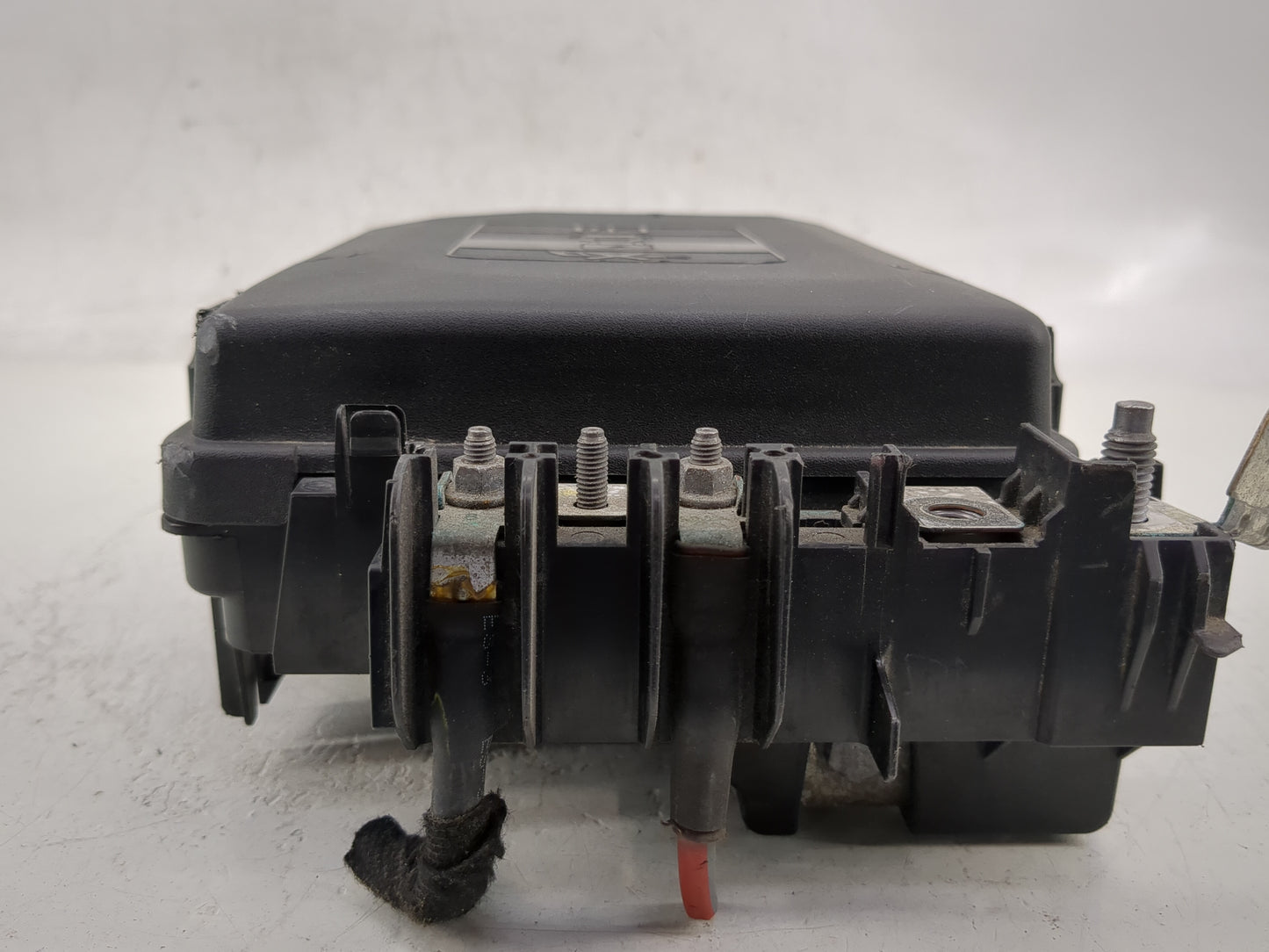 2017 Chevrolet Cruze Fusebox Fuse Box Panel Relay Module Fits OEM Used Auto Parts - Oemusedautoparts1.com