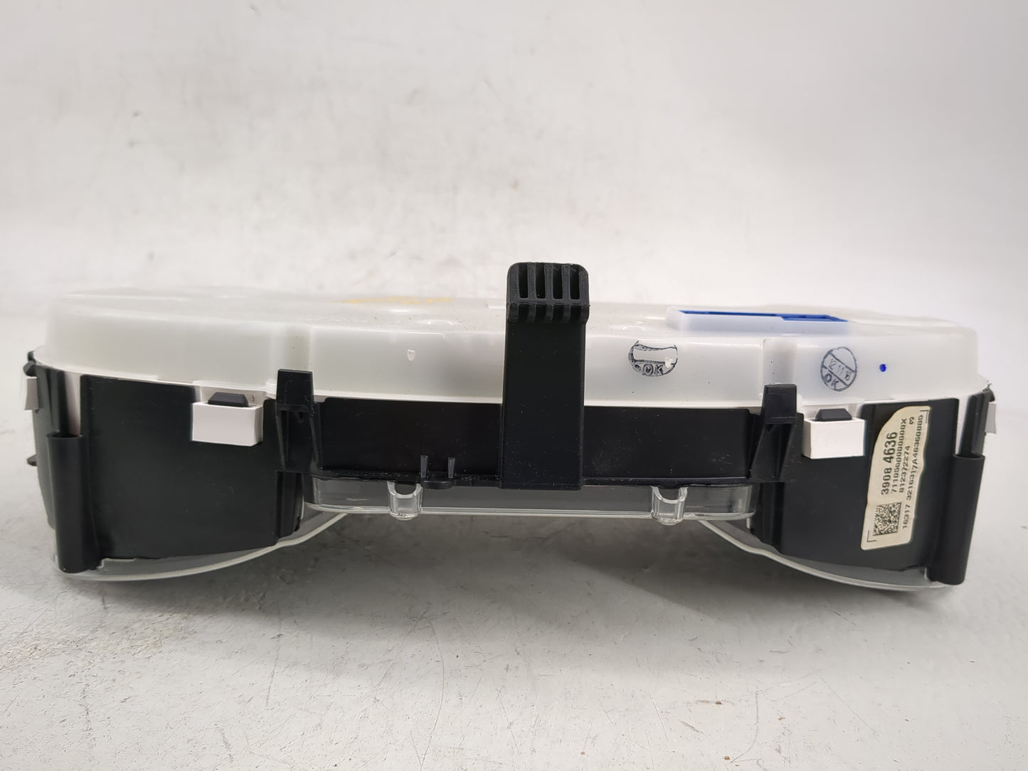 2017-2018 Chevrolet Cruze Instrument Cluster Speedometer Gauges Fits Fits 2017 2018 OEM Used Auto Parts - Oemusedautoparts1.