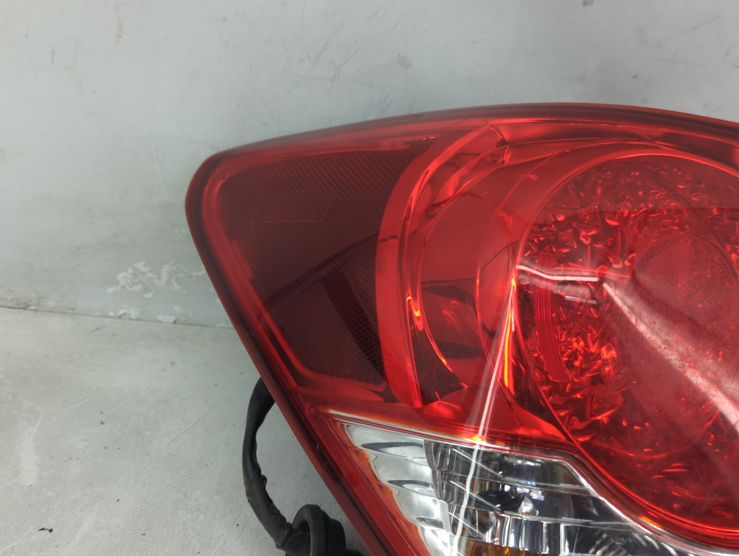 2011-2016 Chevrolet Cruze Tail Light Assembly Driver Left OEM Fits Fits 2011 2012 2013 2014 2015 2016 OEM Used Auto Parts - 