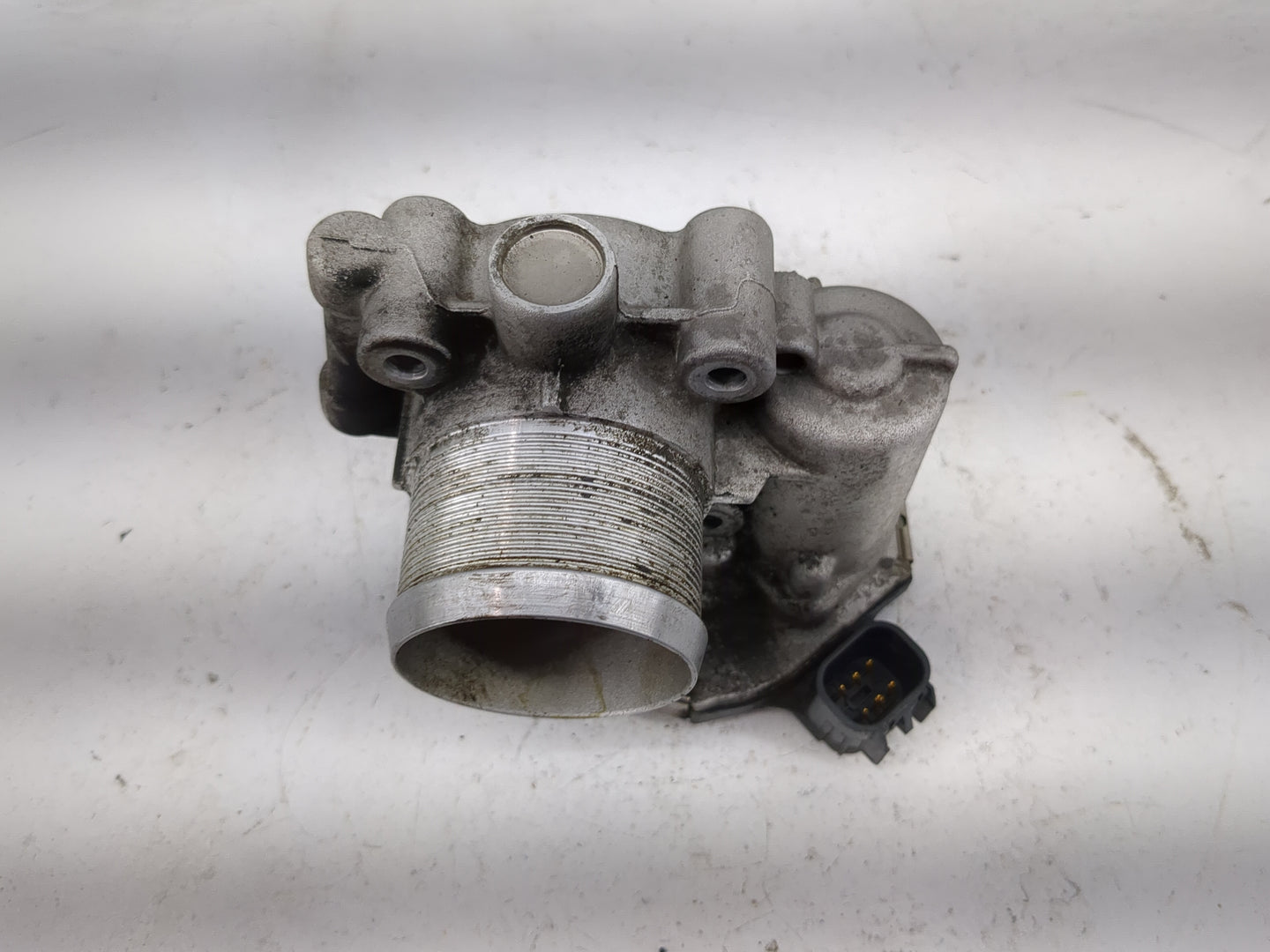 2011-2016 Chevrolet Cruze Throttle Body Fits Fits 2011 2012 2013 2014 2015 2016 2017 2018 2019 2020 2021 OEM Used Auto Parts