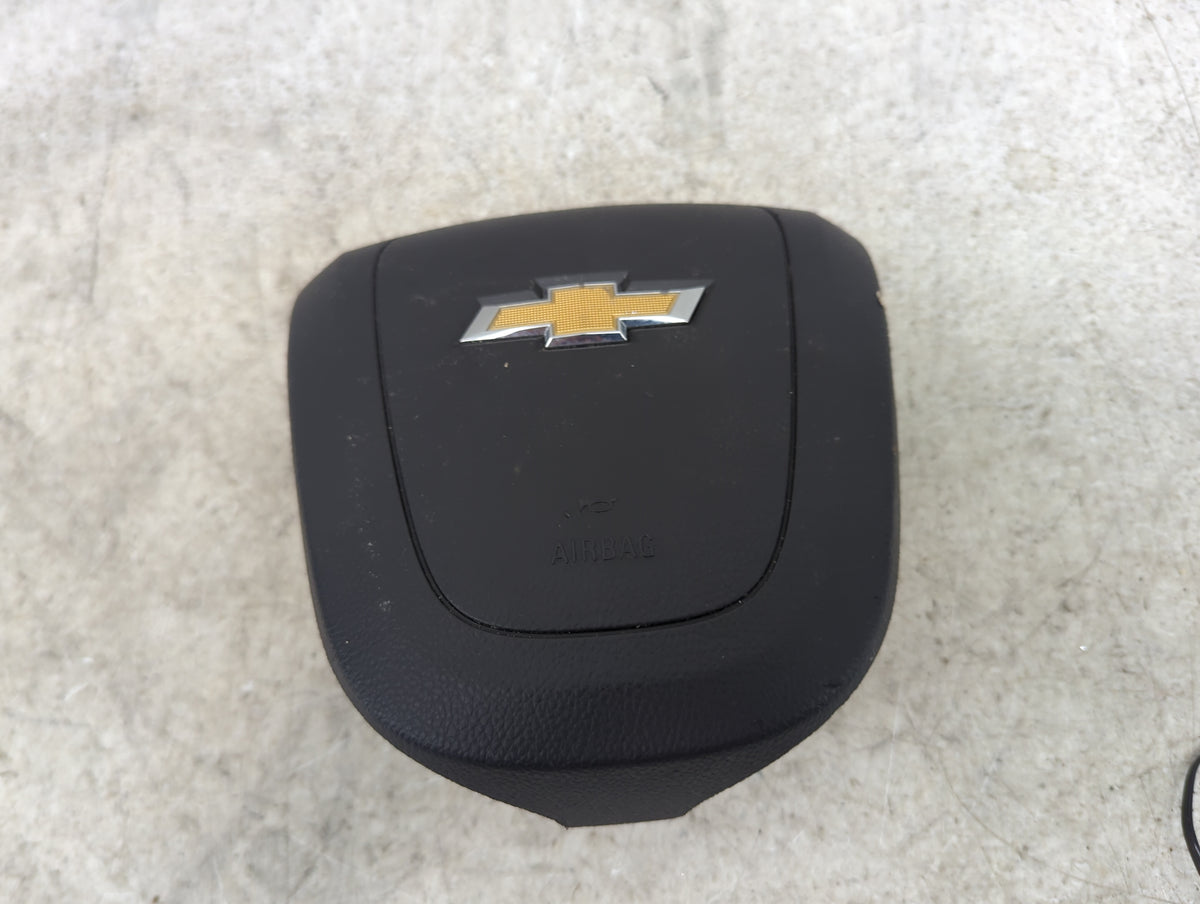 2013-2016 Chevrolet Cruze Air Bag Driver Left Steering Wheel Mounted 5030351 - Oemusedautoparts1.com