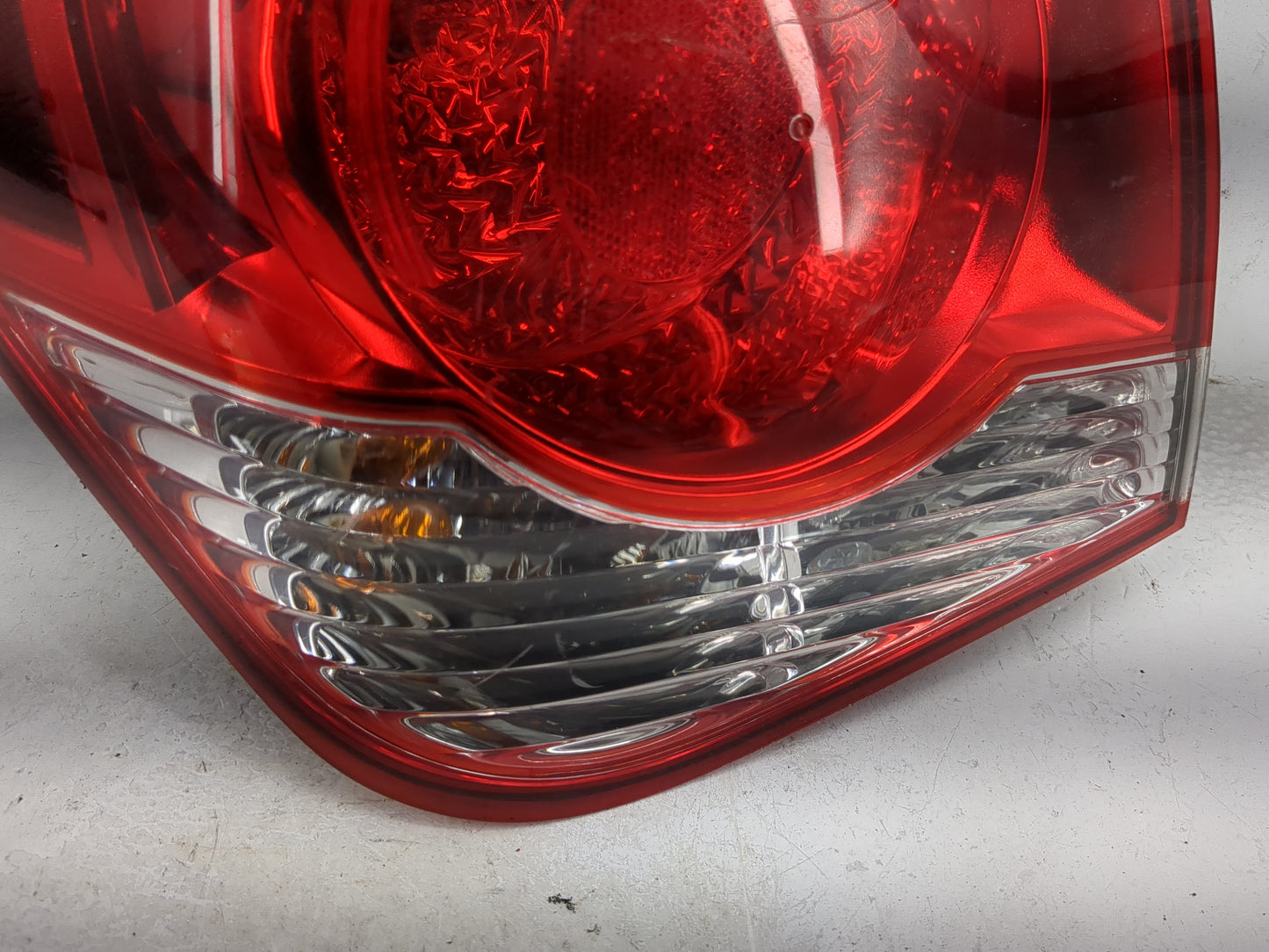 2011-2016 Chevrolet Cruze Tail Light Assembly Driver Left OEM Fits Fits 2011 2012 2013 2014 2015 2016 OEM Used Auto Parts - 