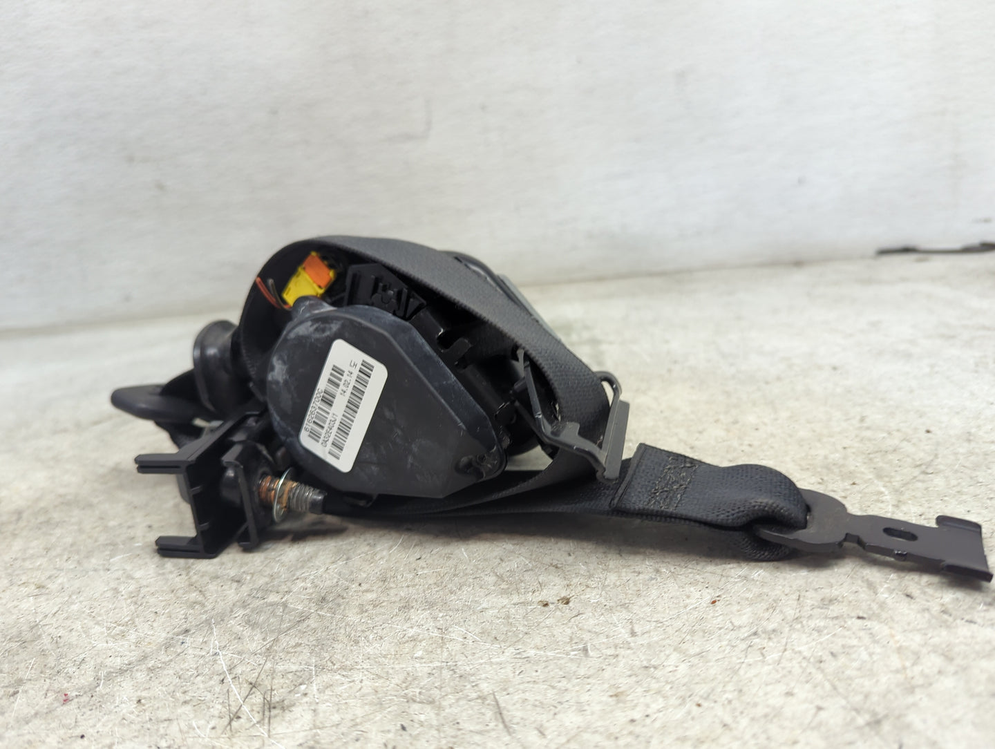 2011-2016 Chevrolet Cruze Drvier Front Seatbelt Retractor 5030389 - Oemusedautoparts1.com
