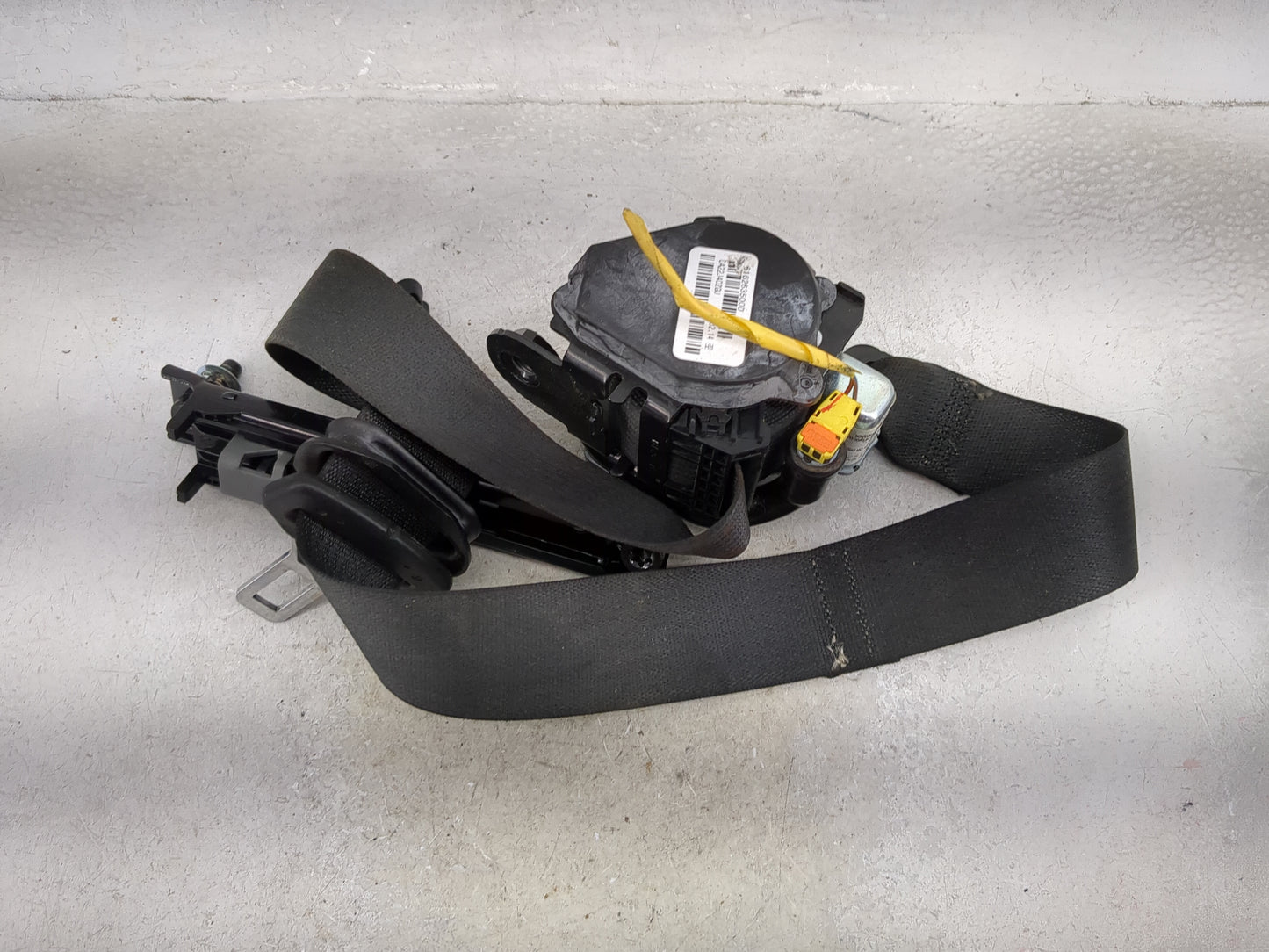 2014-2014 Chevrolet Cruze Passenger Front Seatbelt Retractor 5030454 - Oemusedautoparts1.com
