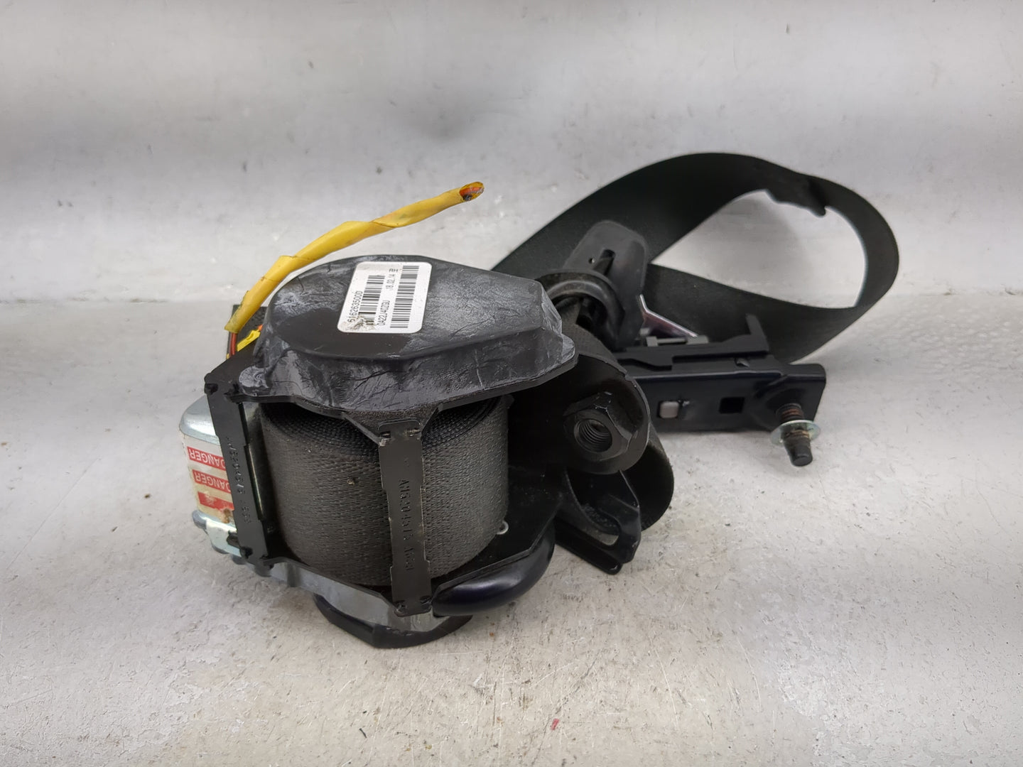 2014-2014 Chevrolet Cruze Passenger Front Seatbelt Retractor 5030454 - Oemusedautoparts1.com