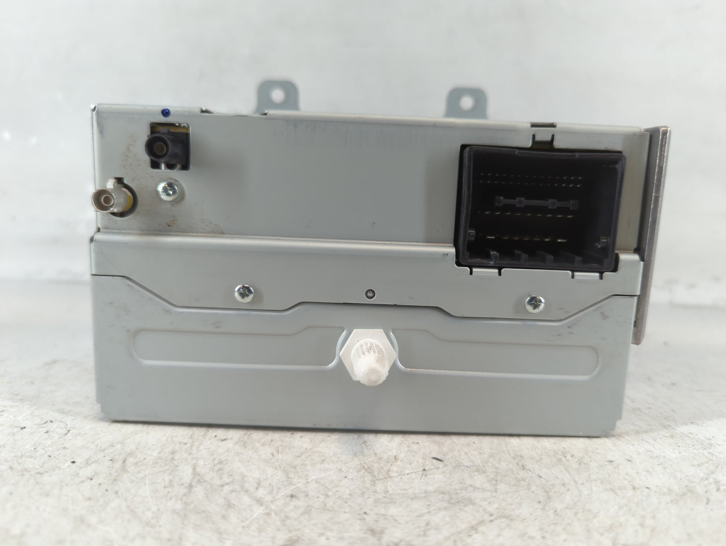 2012-2012 Chevrolet Cruze Am Fm Cd Player Radio Receiver - Oemusedautoparts1.com
