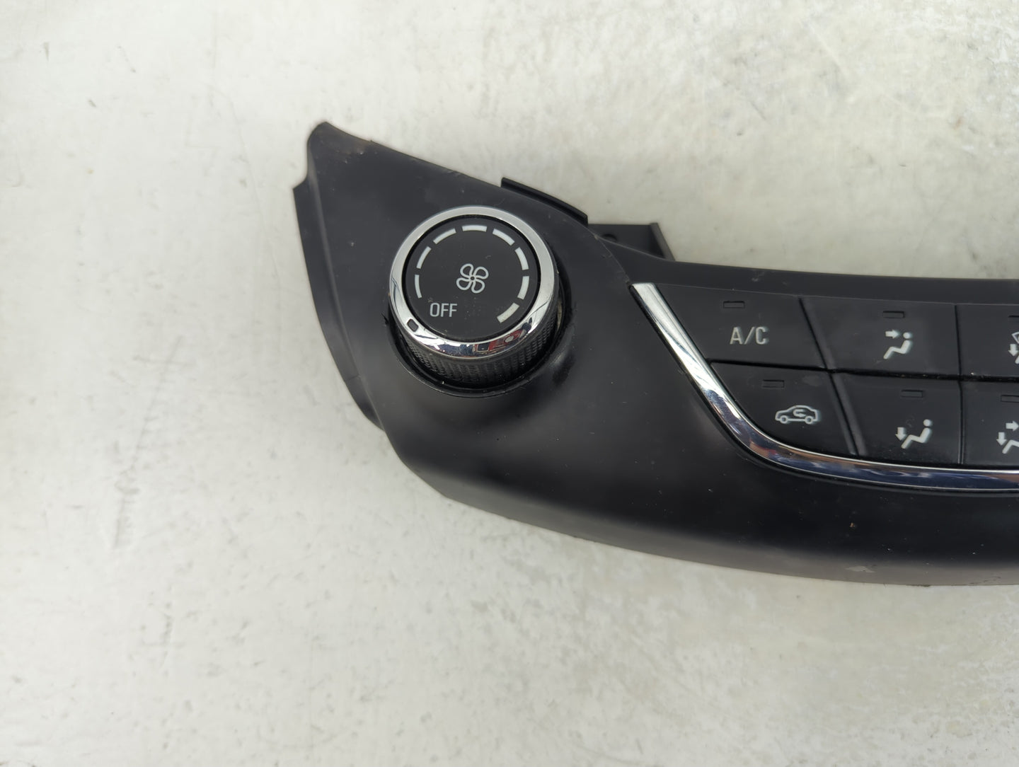 2016-2018 Chevrolet Cruze Climate Control Module Temperature AC/Heater Replacement Fits Fits 2016 2017 2018 OEM Used Auto Pa