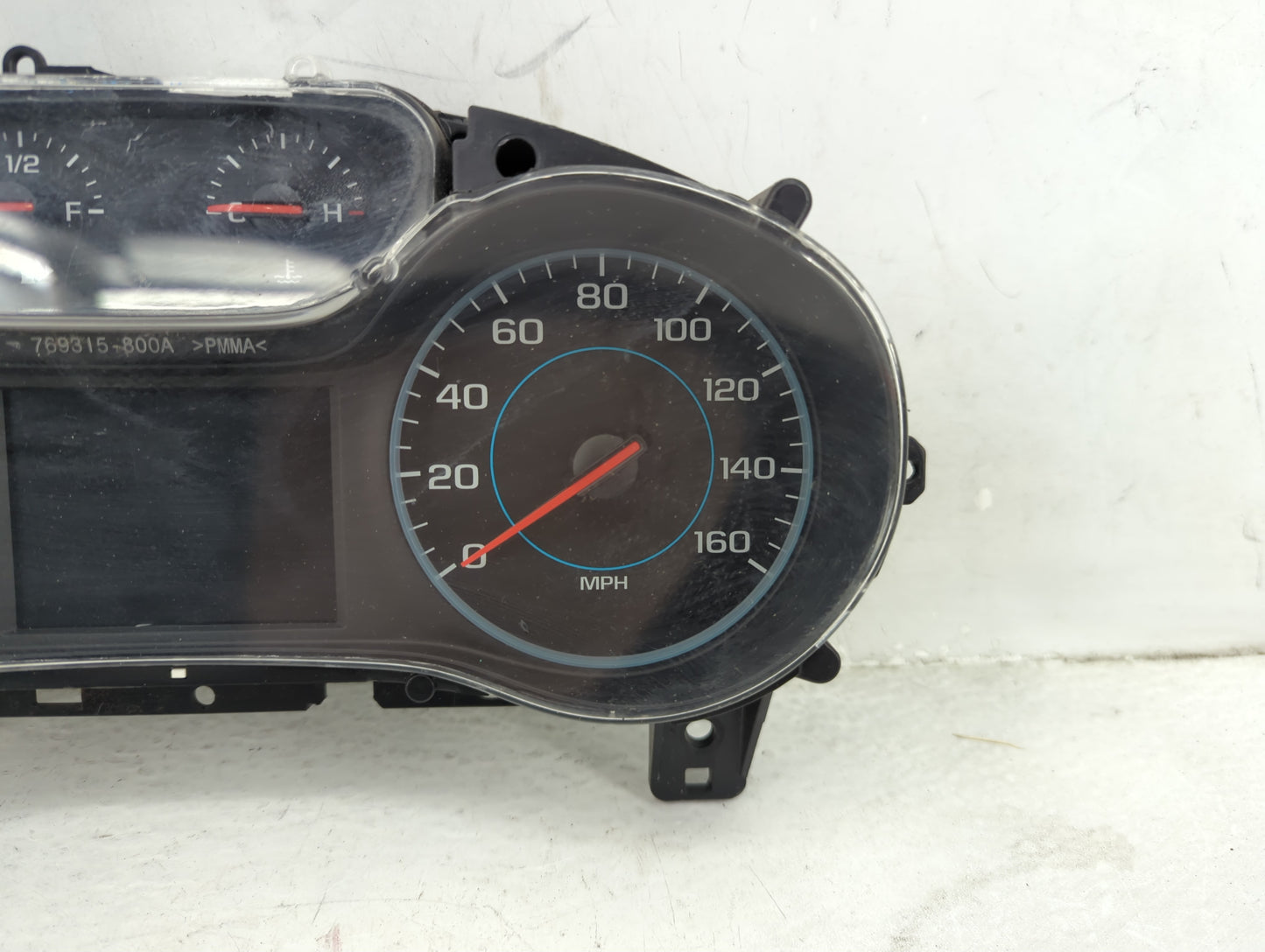 2017-2018 Chevrolet Cruze Instrument Cluster Speedometer Gauges Miles:203K Fits Fits 2017 2018 OEM Used Auto Parts - Oemused