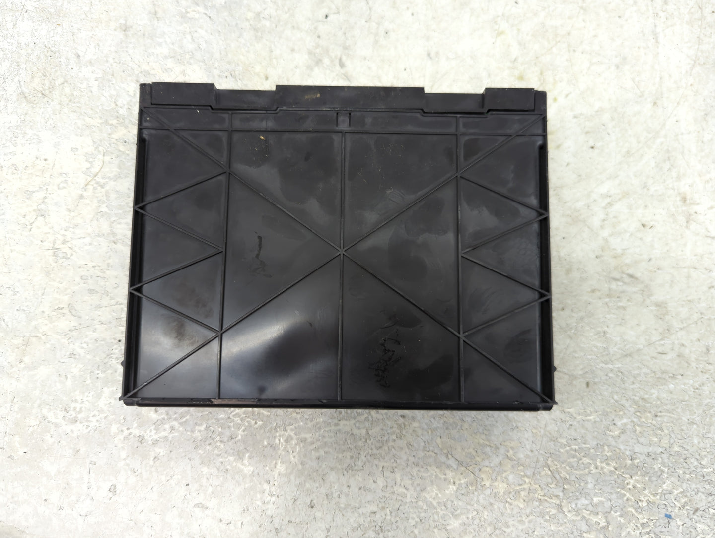 2013-2016 Chevrolet Cruze Body Control Module Bcm 856756 - Oemusedautoparts1.com