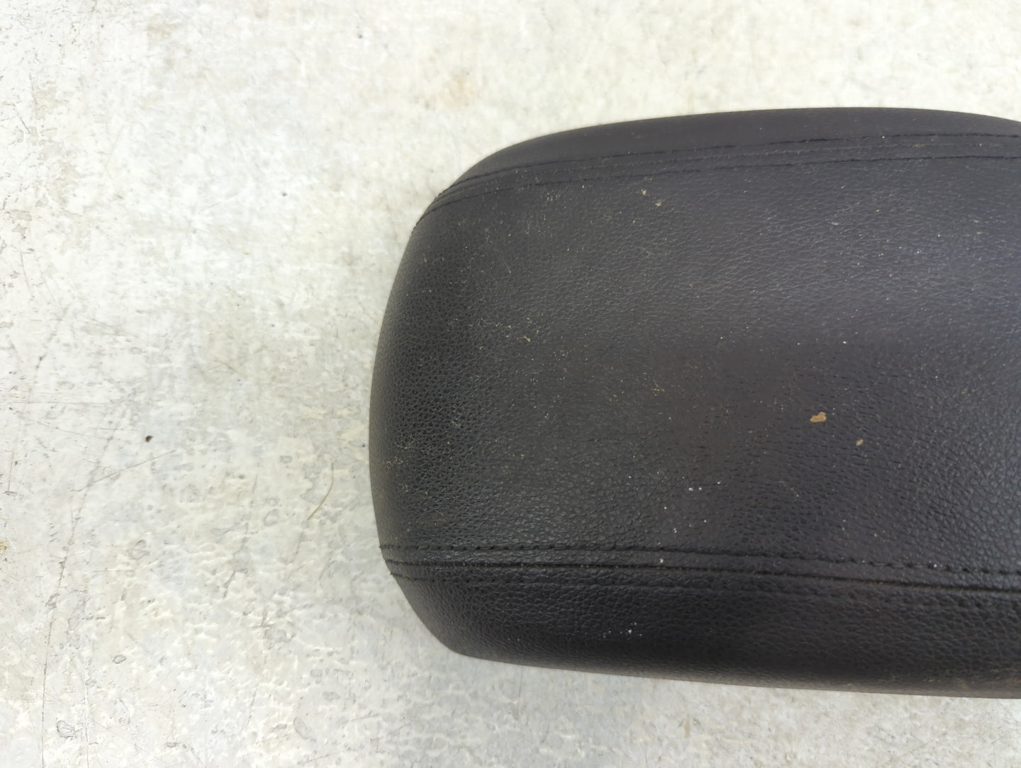 2013-2016 Chevrolet Cruze Center Console Armrest Cover Lid Fits Fits 2013 2014 2015 2016 OEM Used Auto Parts - Oemusedautopa