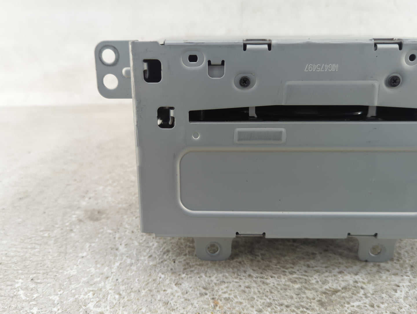 2013-2016 Chevrolet Cruze Radio AM FM Cd Player Receiver Replacement Fits Fits 2013 2014 2015 2016 OEM Used Auto Parts - Oem