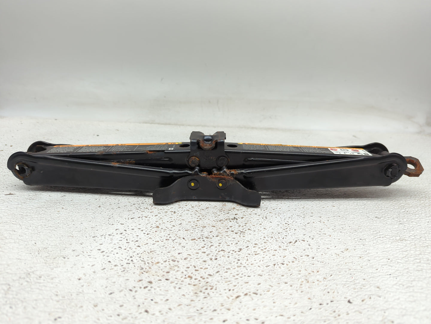 2012 Chevrolet Cruze Spare Scissor Car Jack 875590 - Oemusedautoparts1.com