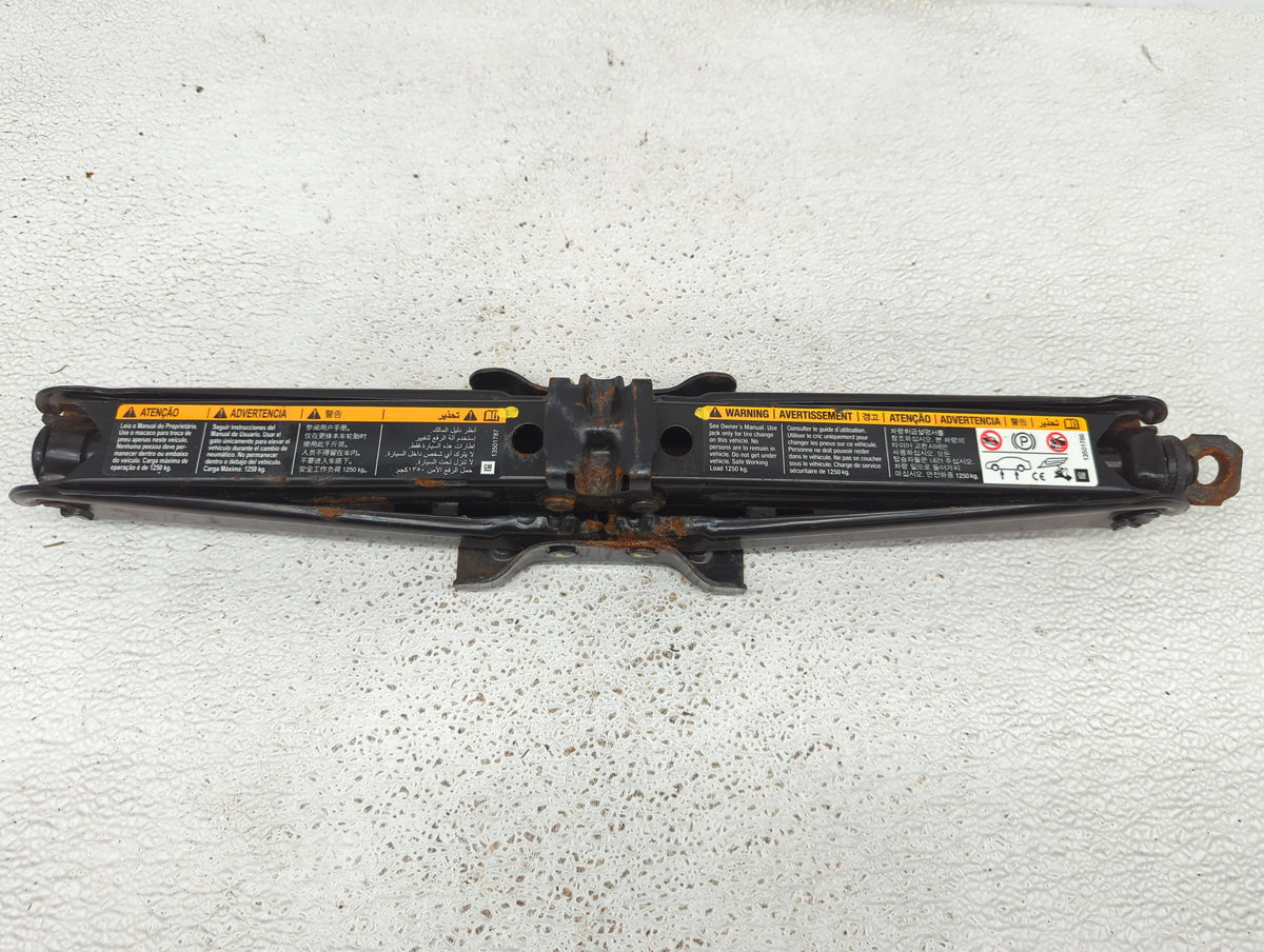 2012 Chevrolet Cruze Spare Scissor Car Jack 875590 - Oemusedautoparts1.com