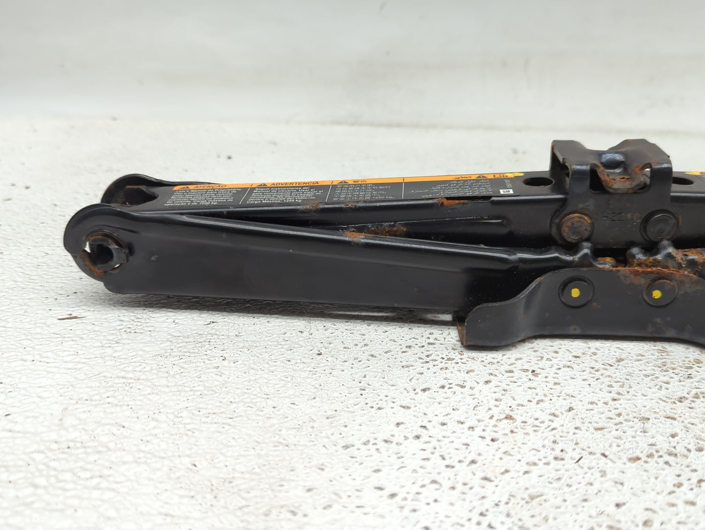 2012 Chevrolet Cruze Spare Scissor Car Jack 875590 - Oemusedautoparts1.com
