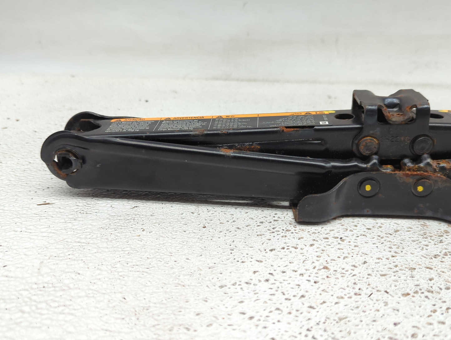 2012 Chevrolet Cruze Spare Scissor Car Jack 875590 - Oemusedautoparts1.com