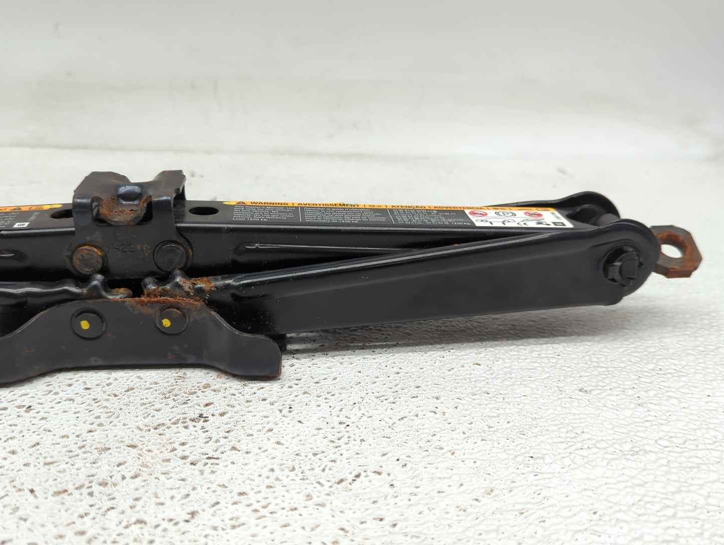 2012 Chevrolet Cruze Spare Scissor Car Jack 875590 - Oemusedautoparts1.com