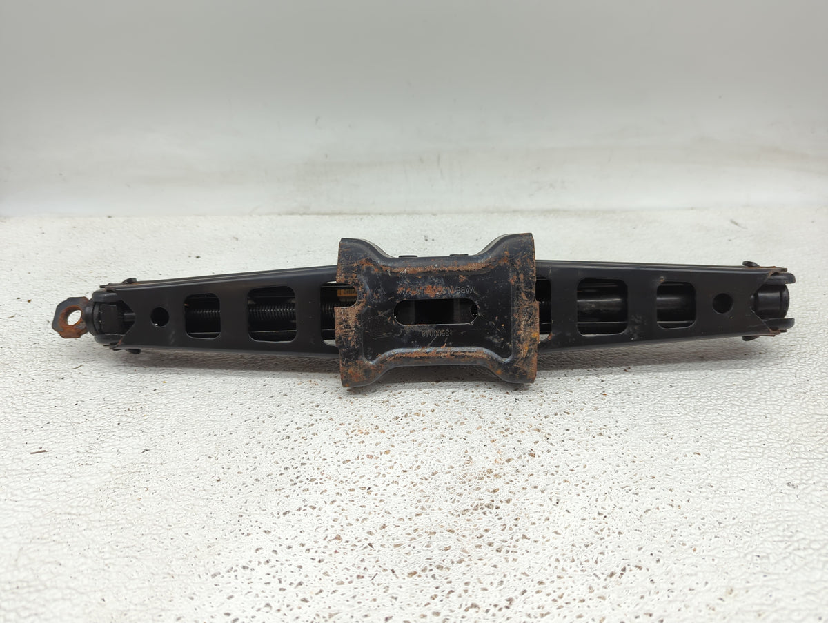 2012 Chevrolet Cruze Spare Scissor Car Jack 875590 - Oemusedautoparts1.com