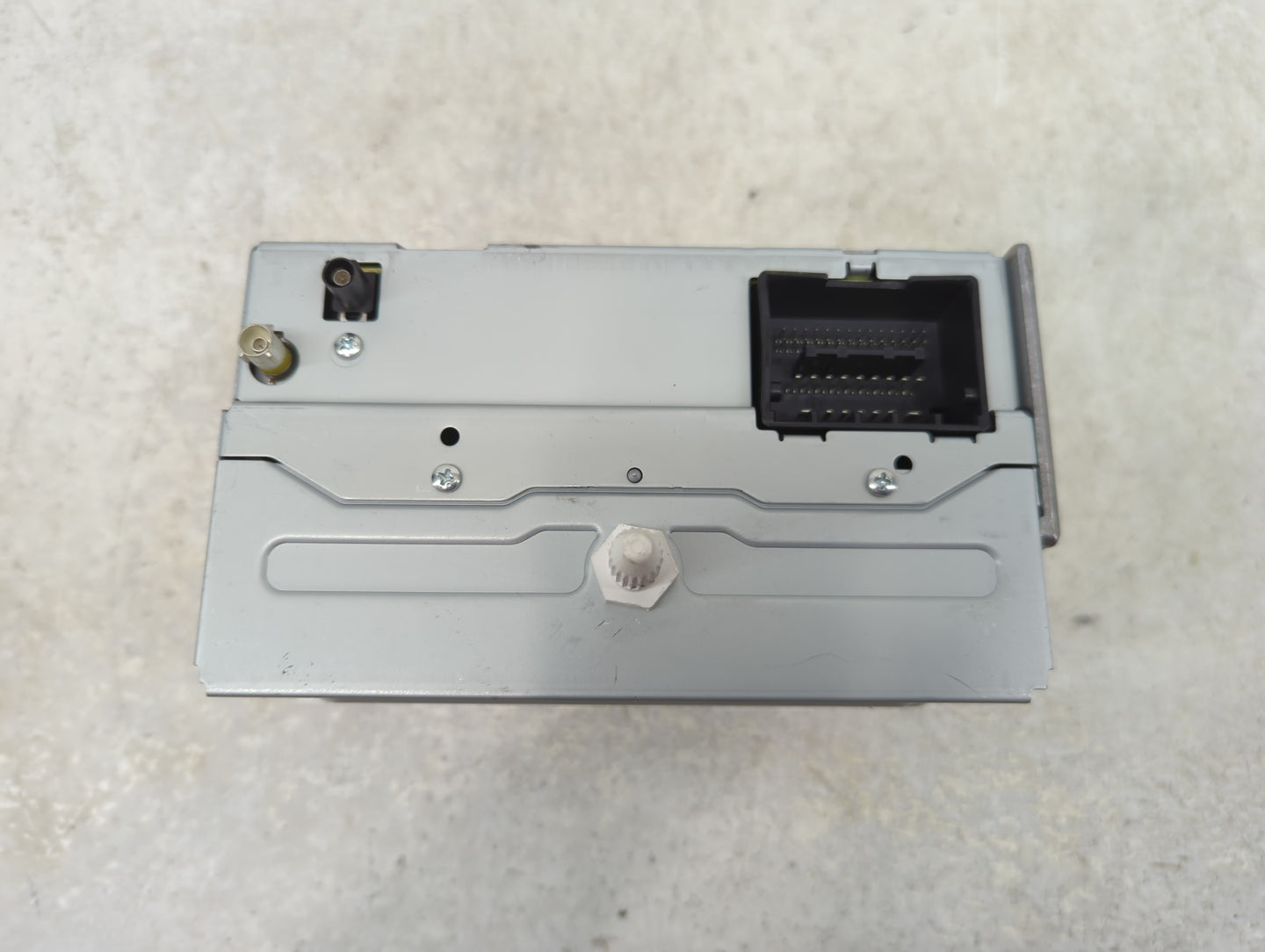 2012 Chevrolet Cruze Radio AM FM Cd Player Receiver Replacement Fits OEM Used Auto Parts - Oemusedautoparts1.com