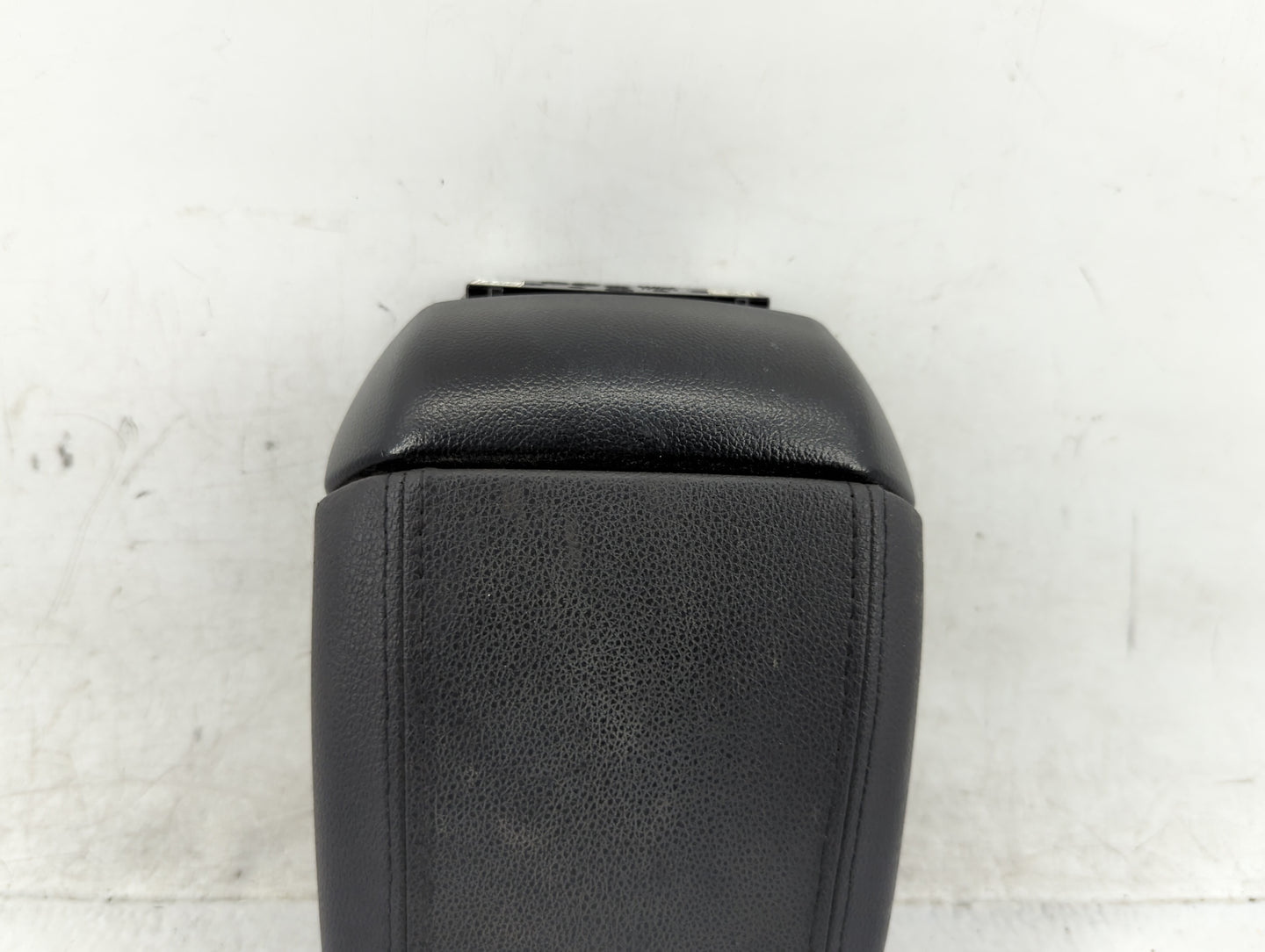 2011-2012 Chevrolet Cruze Center Console Armrest Cover Lid Fits Fits 2011 2012 OEM Used Auto Parts - Oemusedautoparts1.com