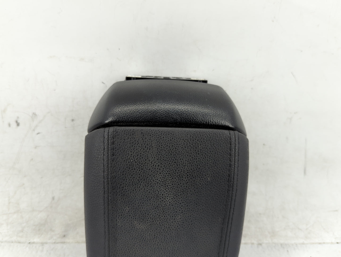 2011-2012 Chevrolet Cruze Center Console Armrest Cover Lid Fits Fits 2011 2012 OEM Used Auto Parts - Oemusedautoparts1.com