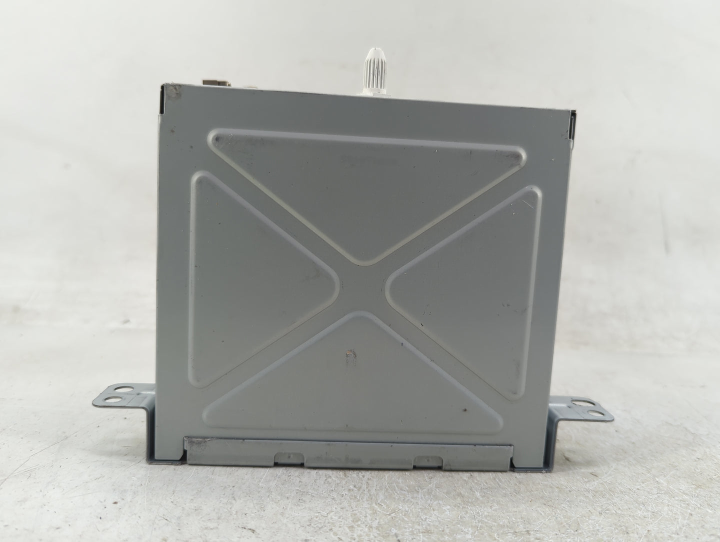 2012 Chevrolet Cruze Radio AM FM Cd Player Receiver Replacement Fits OEM Used Auto Parts - Oemusedautoparts1.com