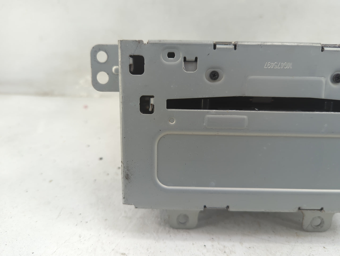 2013-2016 Chevrolet Cruze Radio AM FM Cd Player Receiver Replacement Fits Fits 2013 2014 2015 2016 OEM Used Auto Parts - Oem