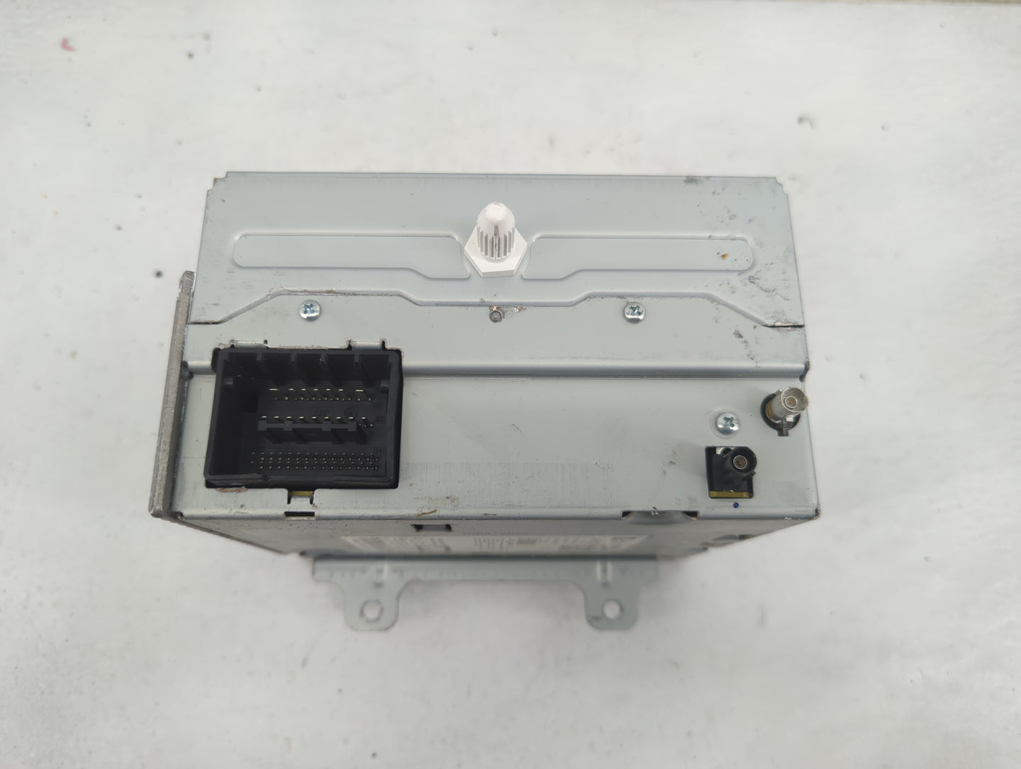2013-2016 Chevrolet Cruze Radio AM FM Cd Player Receiver Replacement Fits Fits 2013 2014 2015 2016 OEM Used Auto Parts - Oem