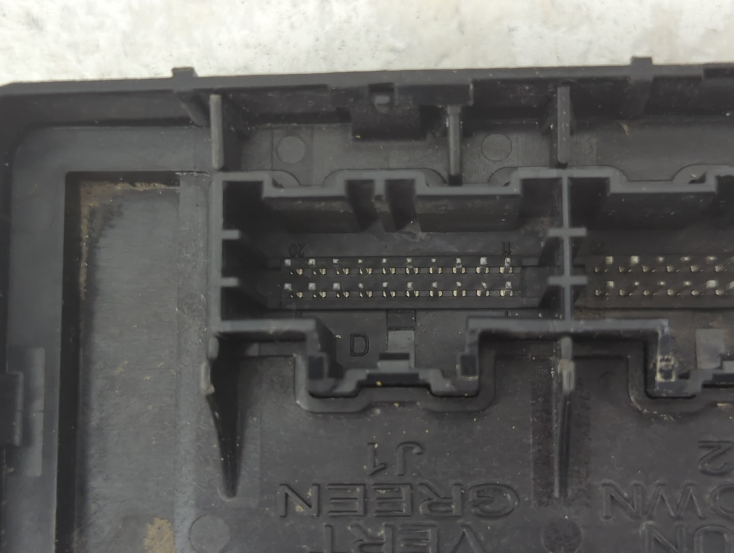2013-2016 Chevrolet Cruze Body Control Module Bcm Inner Cabin Fuse Box - Oemusedautoparts1.com