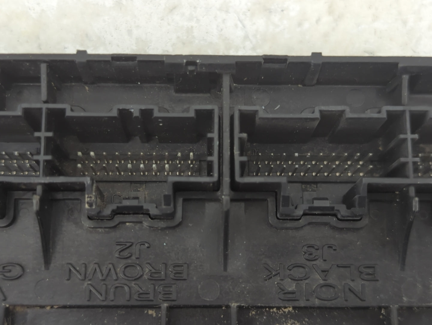 2013-2016 Chevrolet Cruze Body Control Module Bcm Inner Cabin Fuse Box - Oemusedautoparts1.com