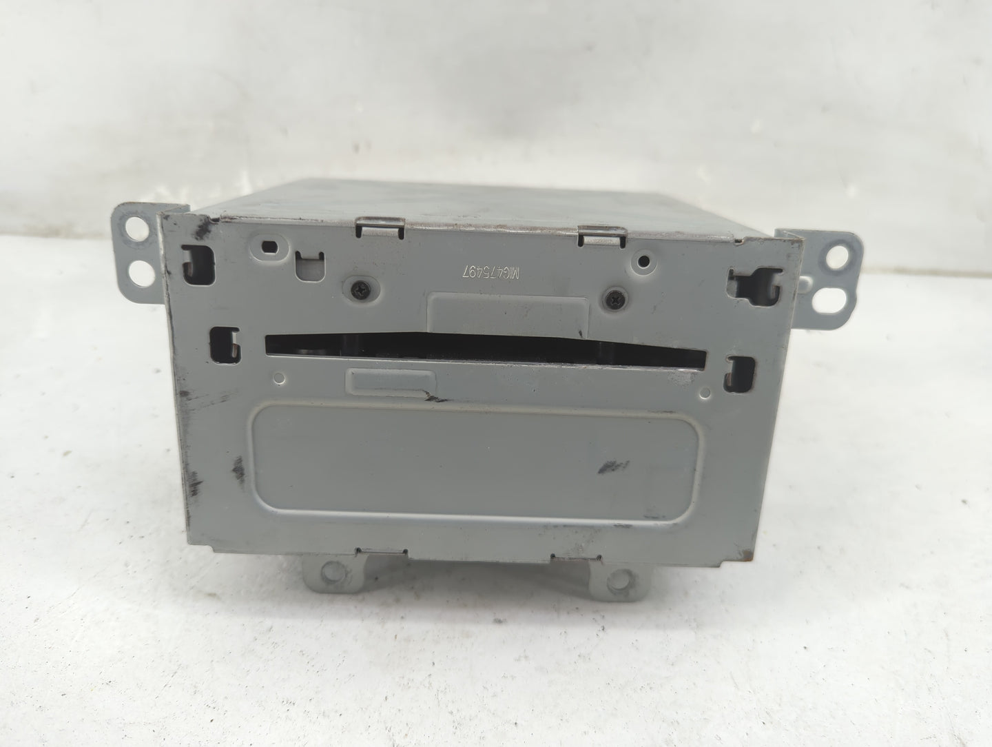2013-2016 Chevrolet Cruze Radio AM FM Cd Player Receiver Replacement Fits Fits 2013 2014 2015 2016 OEM Used Auto Parts - Oem