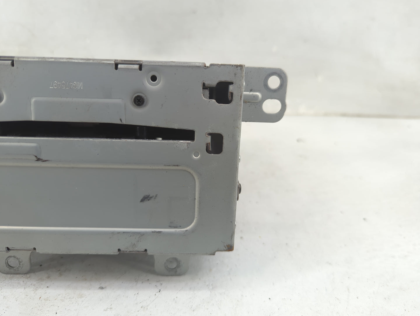 2013-2016 Chevrolet Cruze Radio AM FM Cd Player Receiver Replacement Fits Fits 2013 2014 2015 2016 OEM Used Auto Parts - Oem