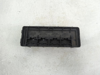compare product 2013-2016 Chevrolet Cruze Body Control Module Bcm Inner Cabin Fuse Box 926490