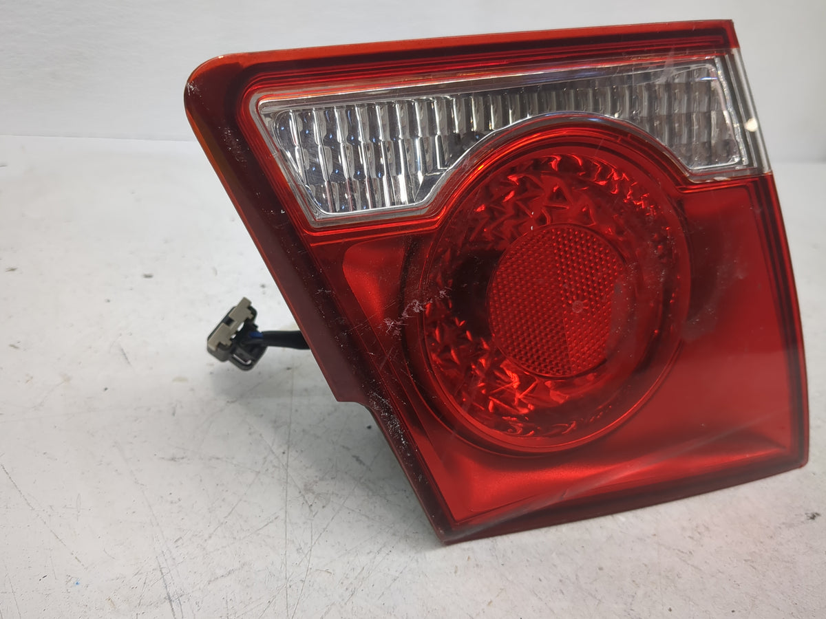 Chevrolet Cruze Limited Driver Left Side Deck Lid Mounted Tail Light - Oemusedautoparts1.com