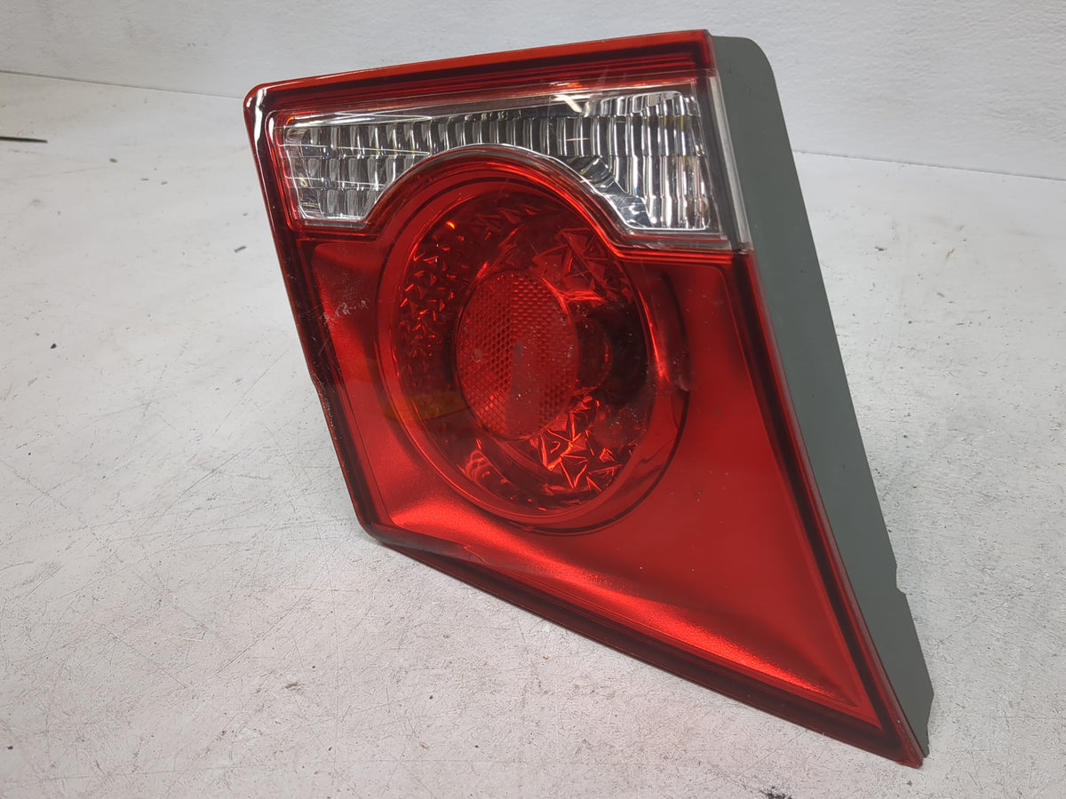 Chevrolet Cruze Limited Driver Left Side Deck Lid Mounted Tail Light - Oemusedautoparts1.com