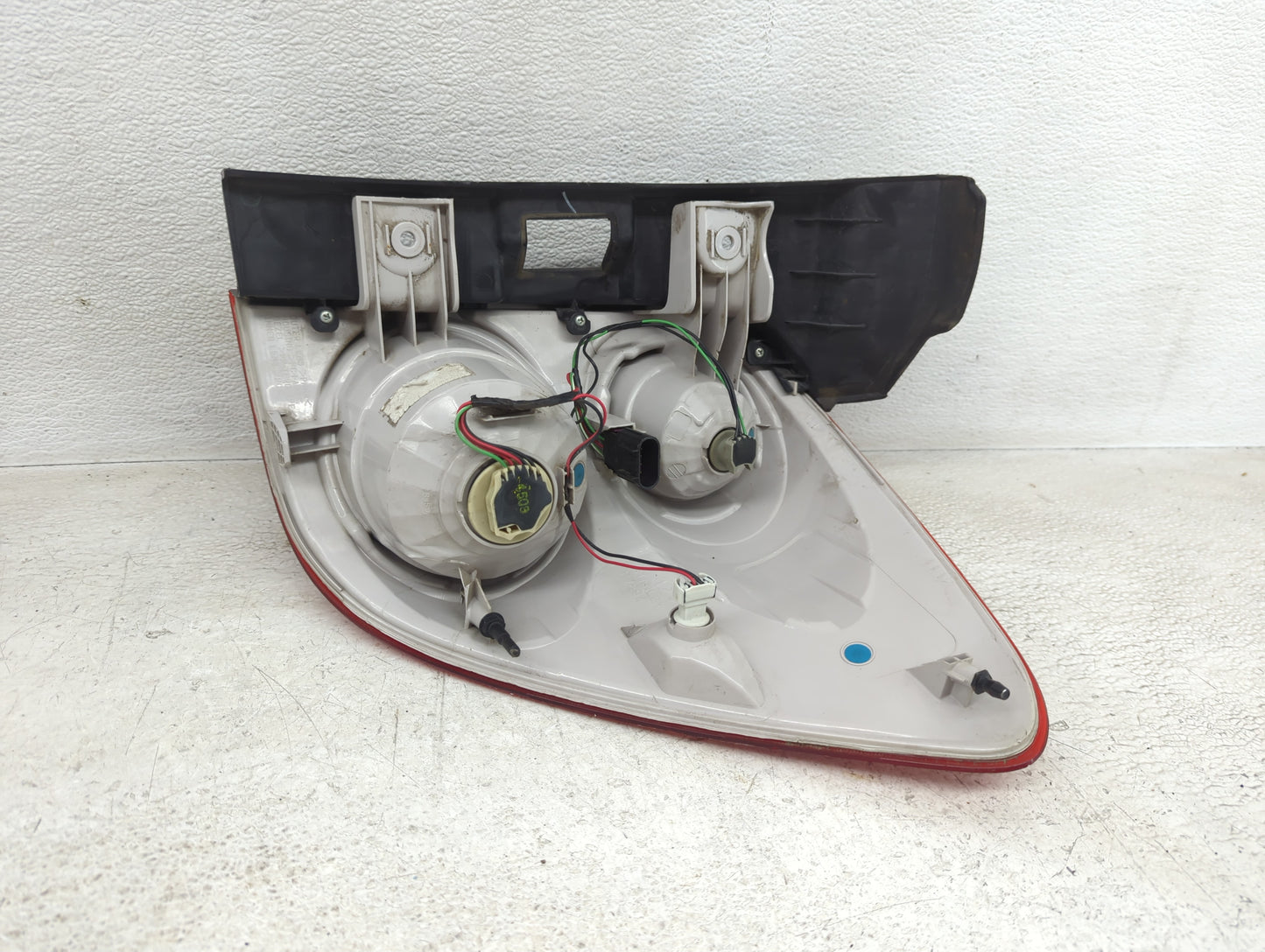 2010-2015 Chevrolet Equinox Tail Light Assembly Driver Left OEM Fits Fits 2010 2011 2012 2013 2014 2015 OEM Used Auto Parts 