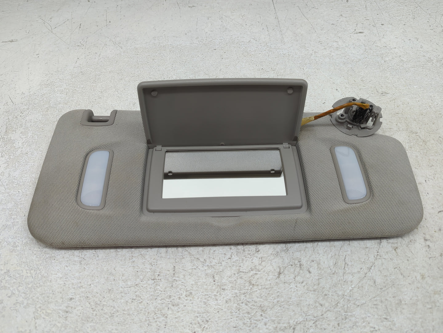 2010-2017 Chevrolet Equinox Sun Visor Shade Replacement Passenger Right Mirror Fits Fits 2010 2011 2012 2013 2014 2015 2016 