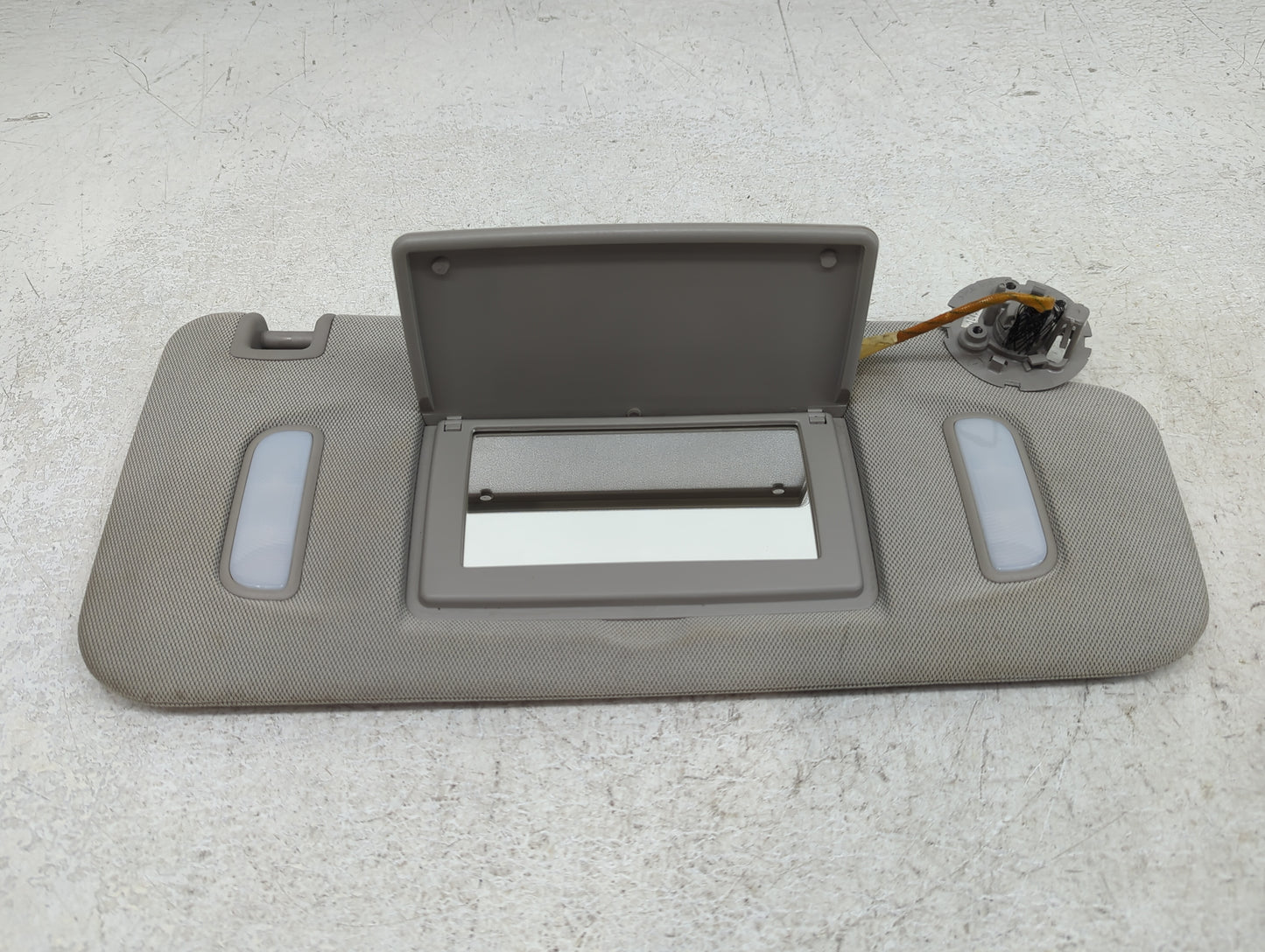 2010-2017 Chevrolet Equinox Sun Visor Shade Replacement Passenger Right Mirror Fits Fits 2010 2011 2012 2013 2014 2015 2016 