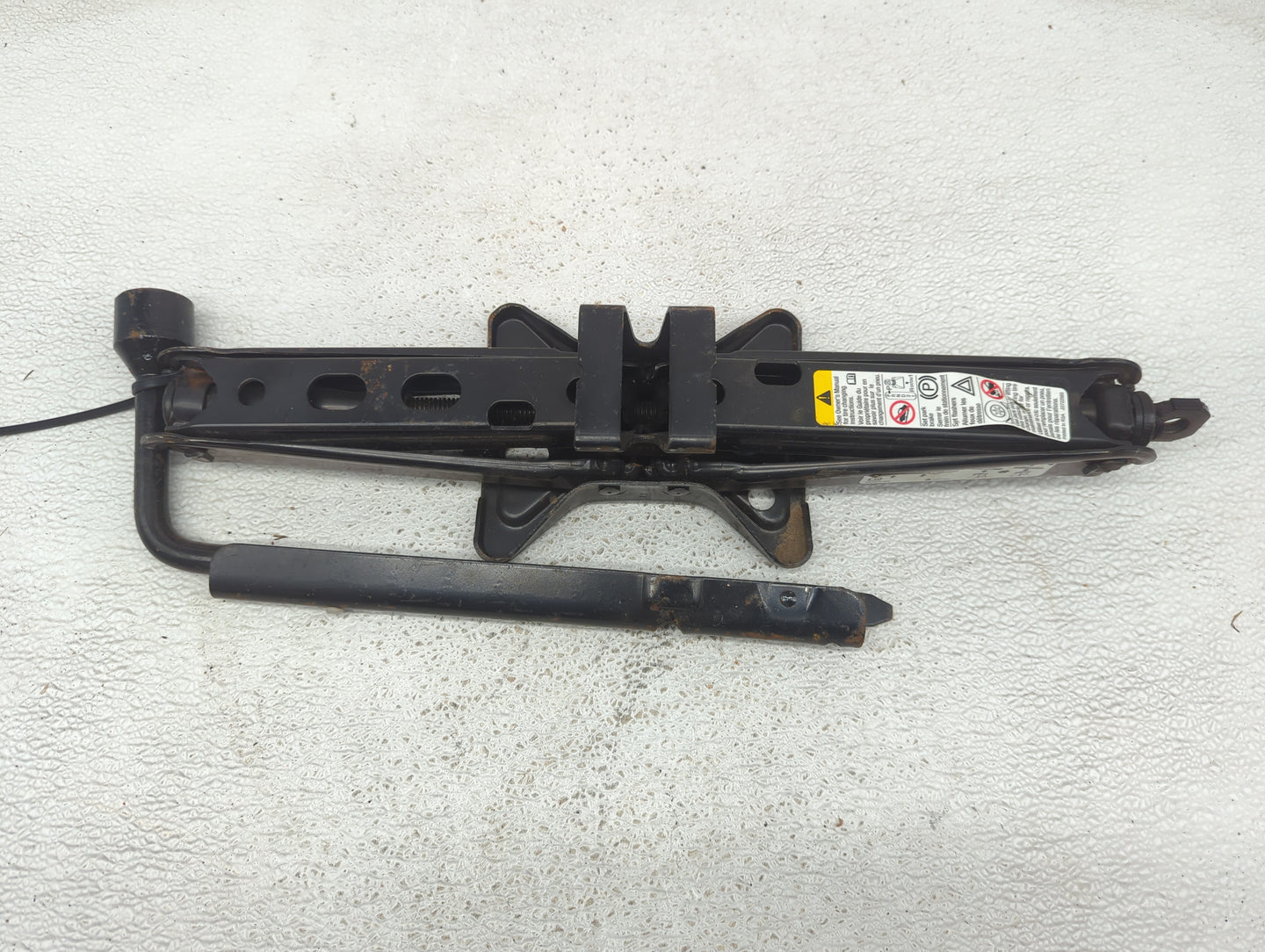 2010 Chevrolet Equinox Spare Scissor Car Jack 1072429 - Oemusedautoparts1.com