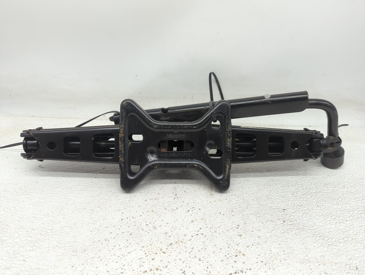2010 Chevrolet Equinox Spare Scissor Car Jack - Oemusedautoparts1.com