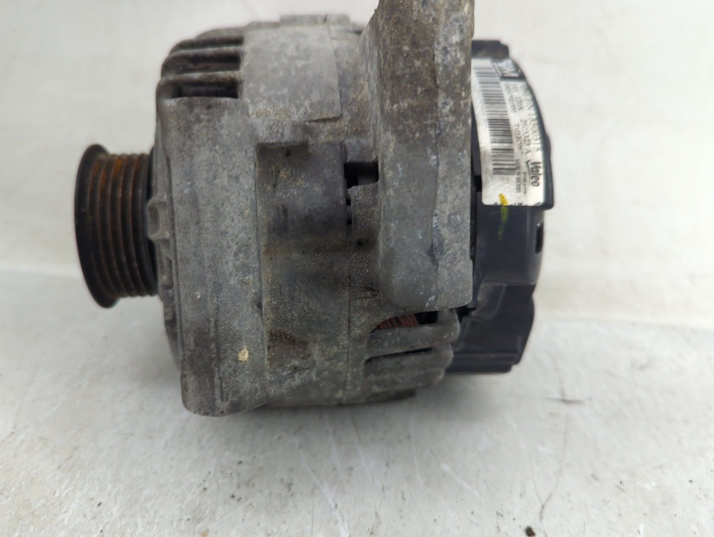 2010-2017 Chevrolet Equinox Alternator Replacement Generator Charging Assembly Engine OEM Fits OEM Used Auto Parts - Oemused